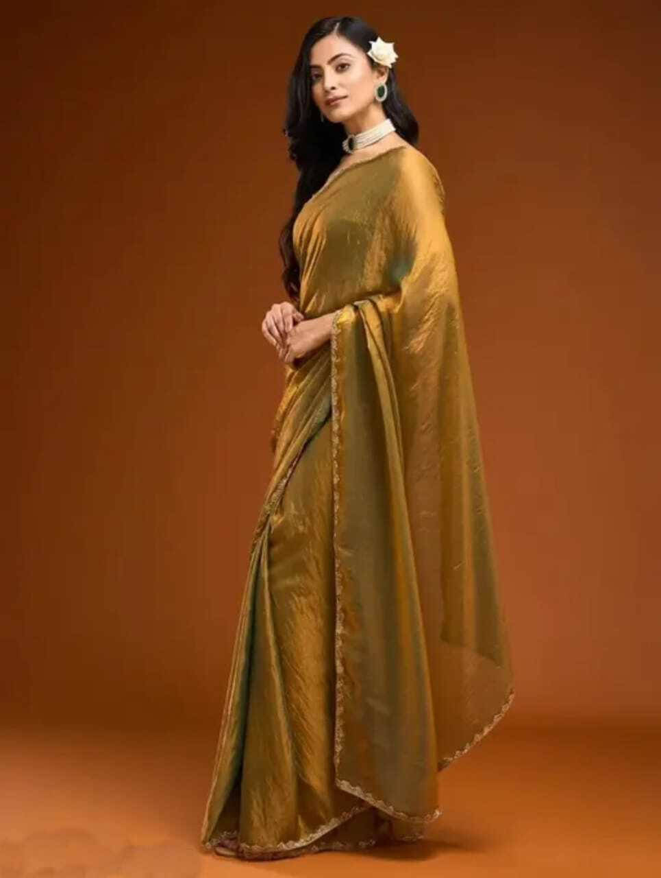     			VRAGI Chiffon Woven Regular Saree With Unstitched Blouse Piece ( Gold )