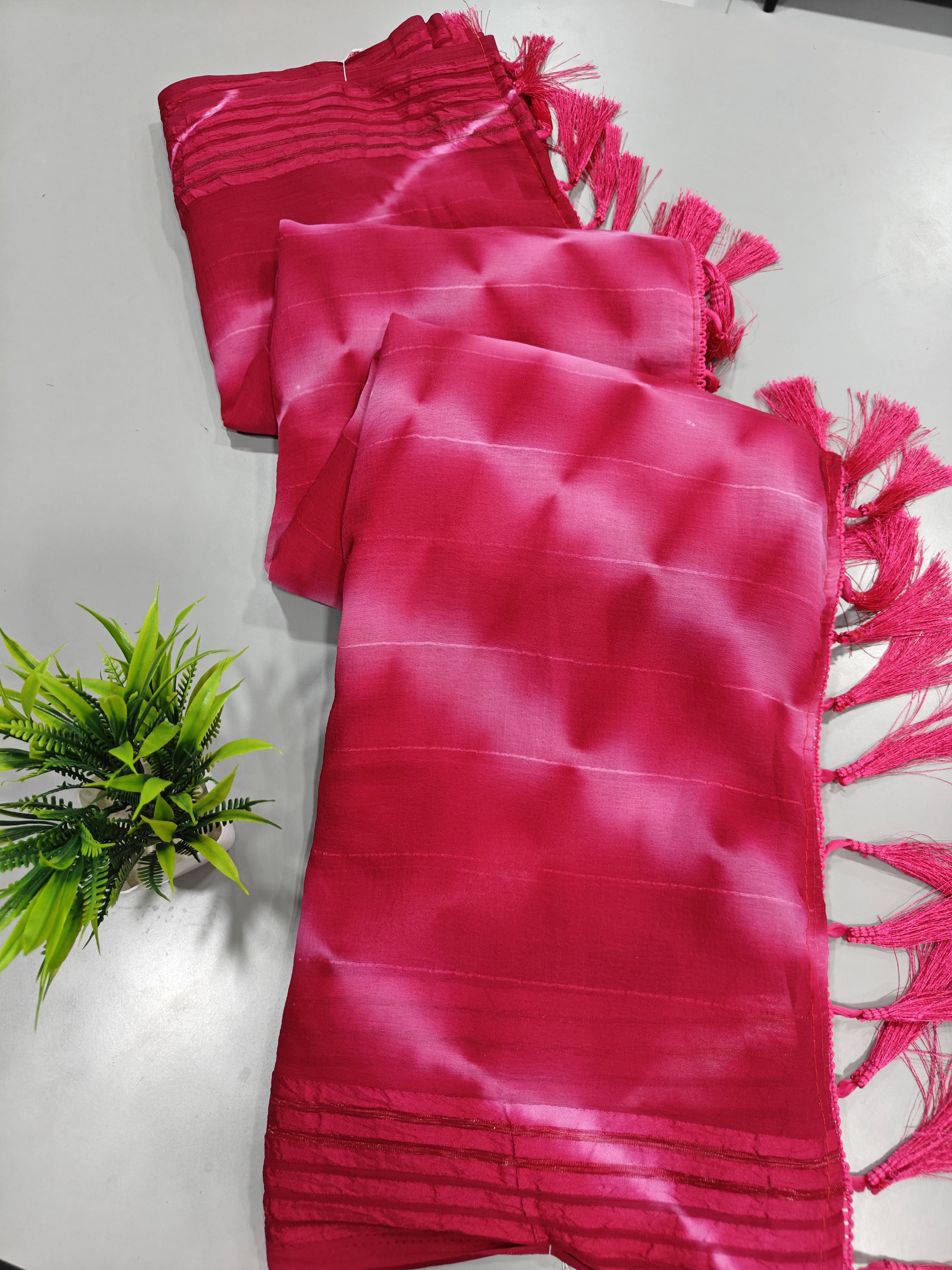 VRAGI Georgette Dyed Regular Saree With Unstitched Blouse Piece ( Pink ) VRAGI Georgette Dyed Regular Saree With Unstitched Blouse Piece ( Pink )