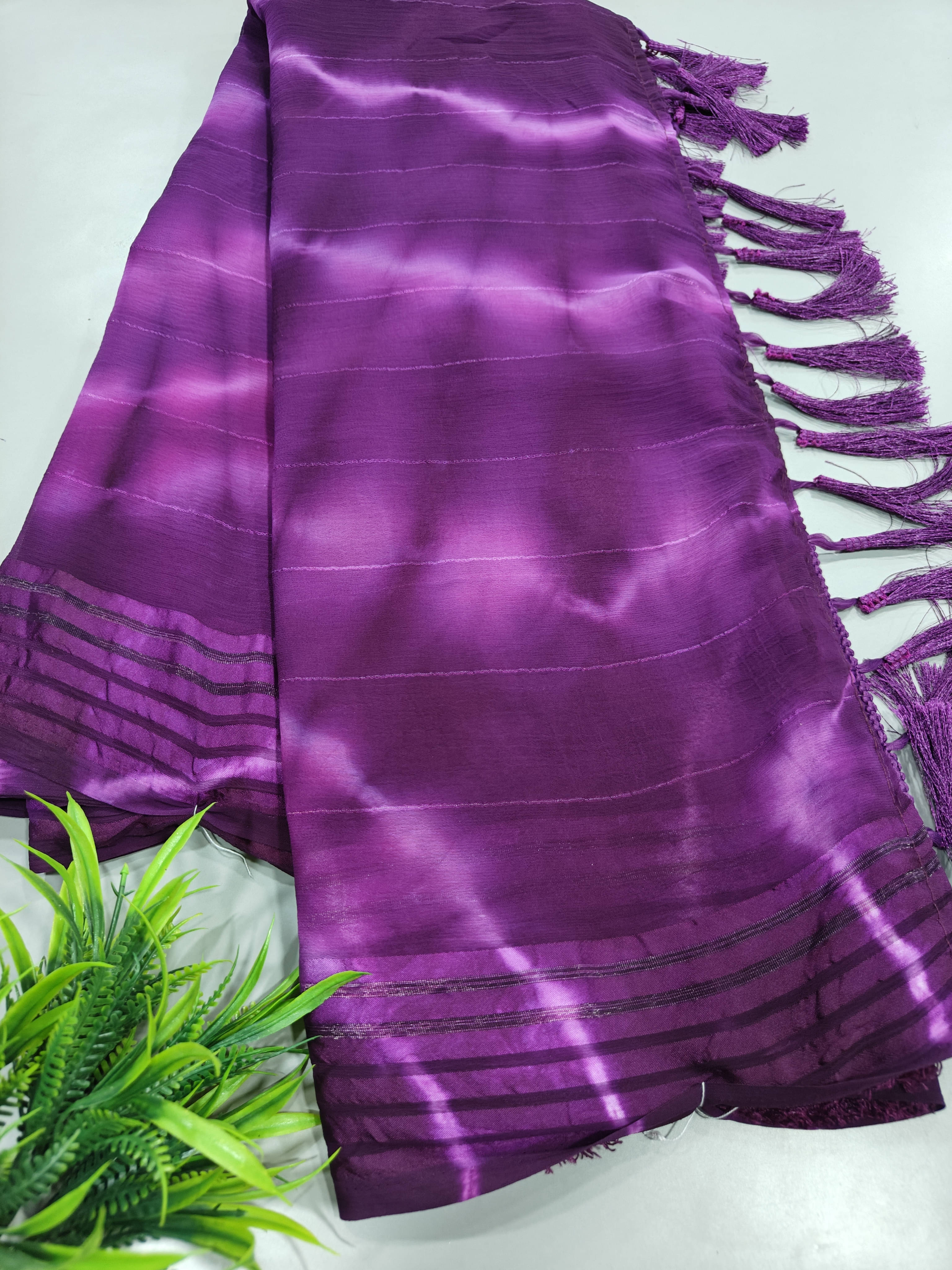     			VRAGI Georgette Dyed Regular Saree With Unstitched Blouse Piece ( Purple )