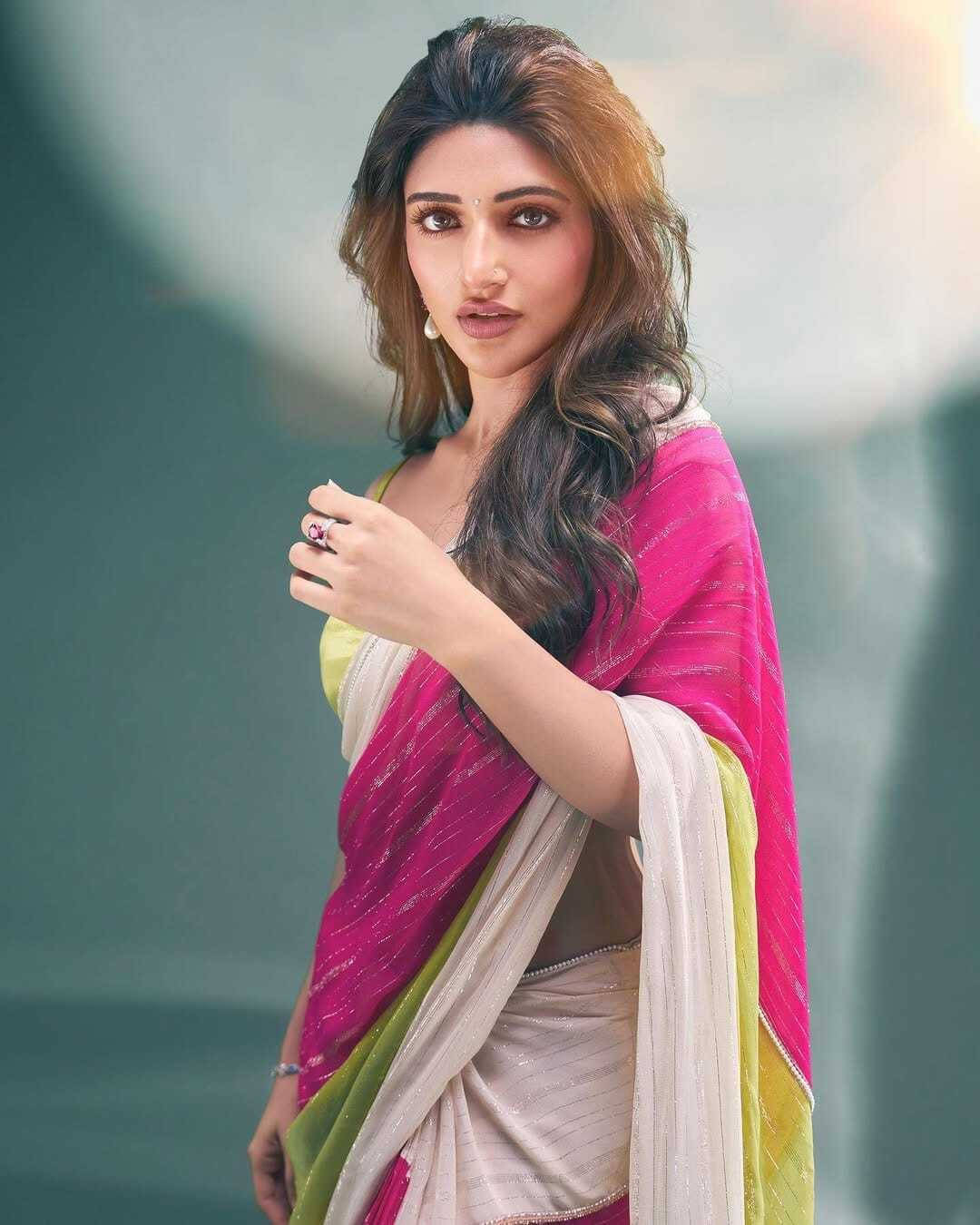 VRAGI Georgette Embellished Regular Saree With Unstitched Blouse Piece ( Multicolor ) VRAGI Georgette Embellished Regular Saree With Unstitched Blouse Piece ( Multicolor )