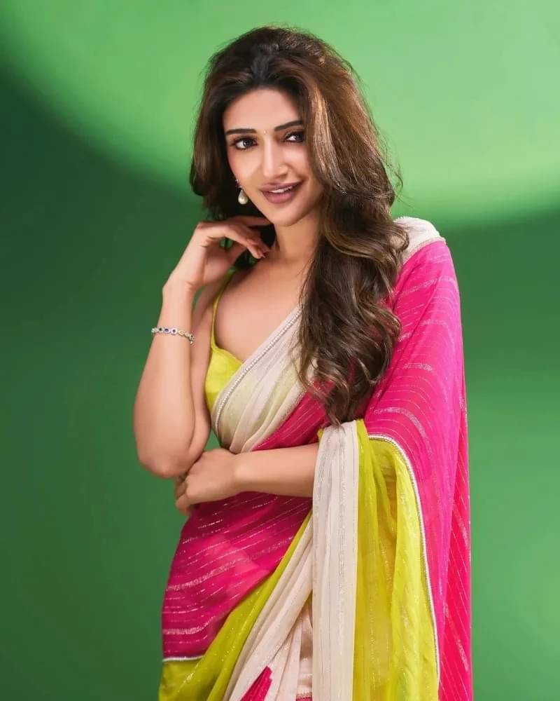 VRAGI Georgette Embellished Regular Saree With Unstitched Blouse Piece ( Multicolor ) VRAGI Georgette Embellished Regular Saree With Unstitched Blouse Piece ( Multicolor )