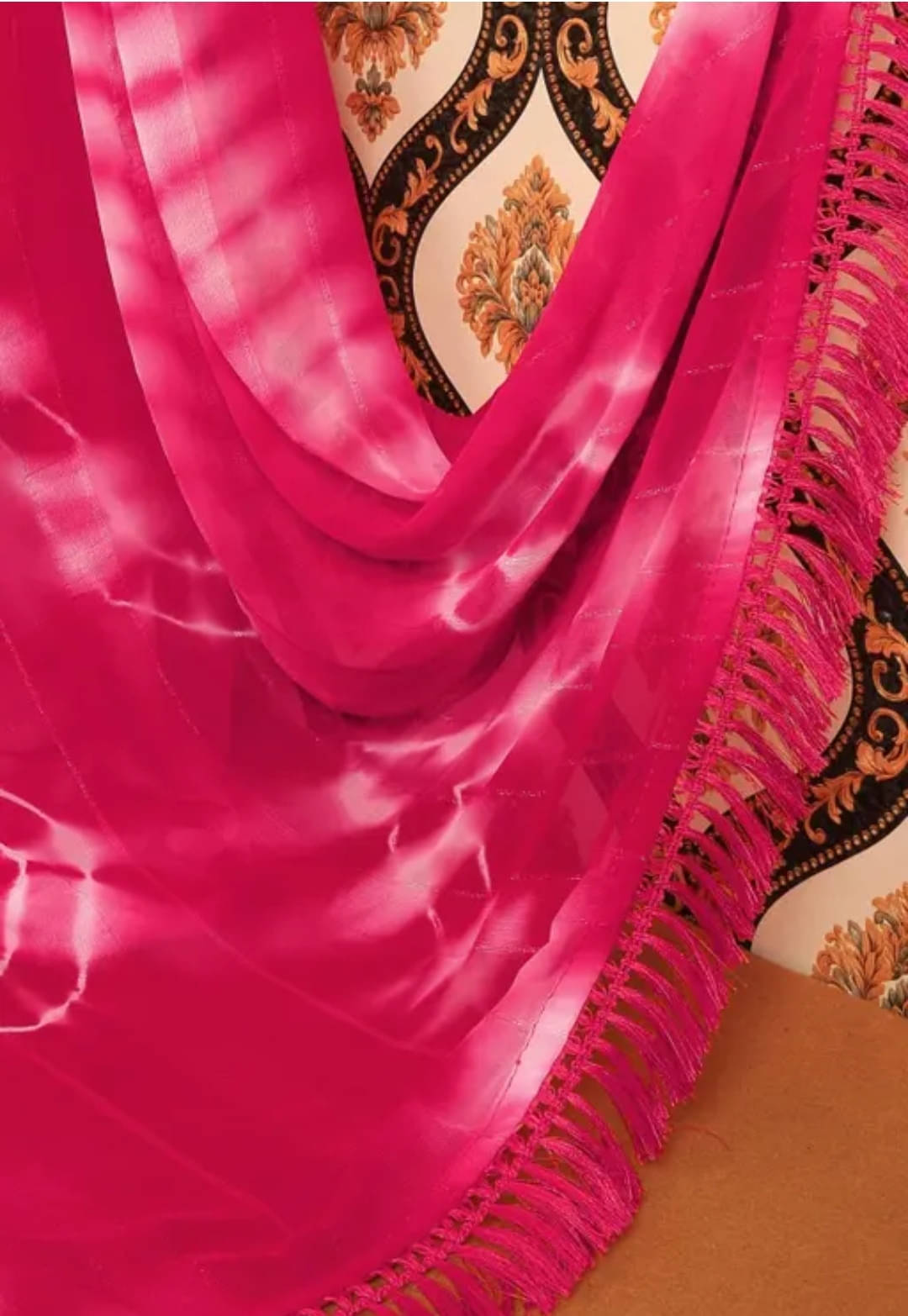     			VRAGI Georgette Solid Regular Saree With Unstitched Blouse Piece ( Pink )