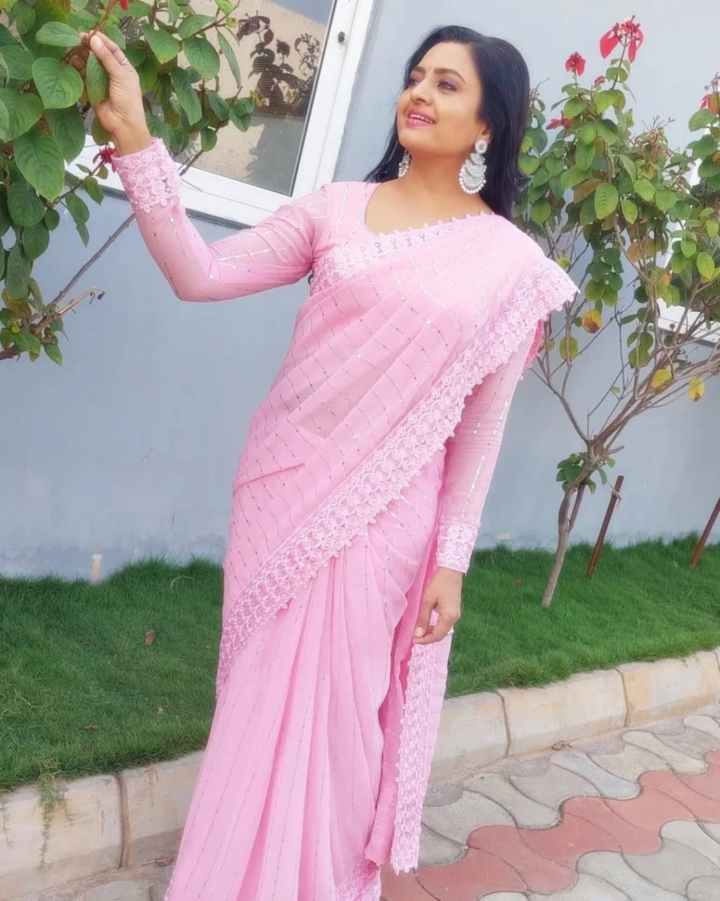 VRAGI Lycra Embellished Regular Saree With Unstitched Blouse Piece ( Pink ) VRAGI Lycra Embellished Regular Saree With Unstitched Blouse Piece ( Pink )