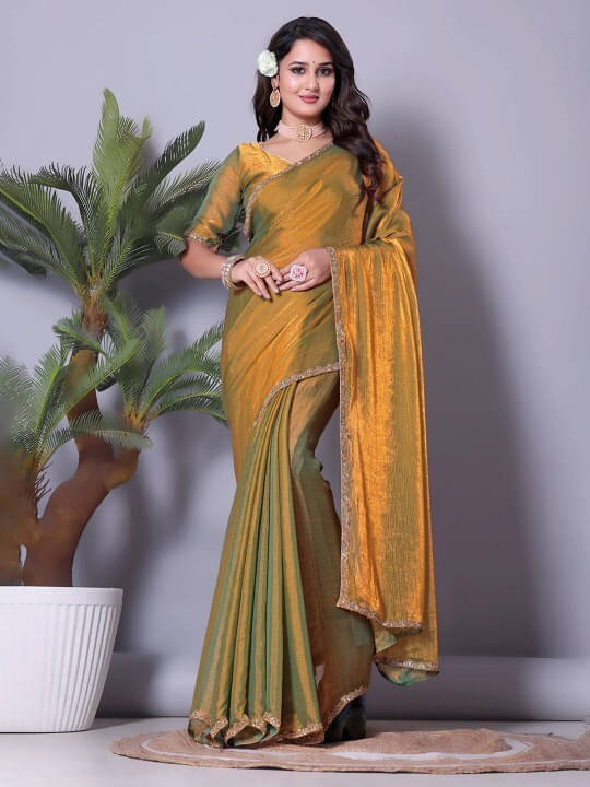     			VRAGI Silk Printed Regular Saree With Unstitched Blouse Piece ( Gold )