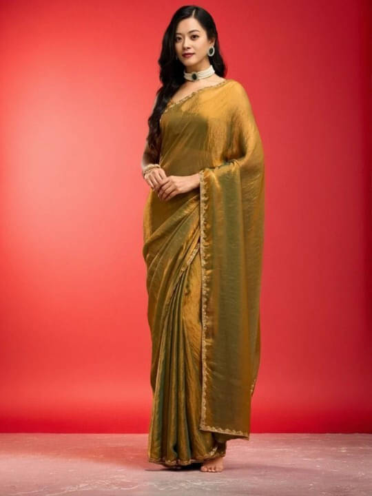     			VRAGI Tissue Solid Regular Saree With Unstitched Blouse Piece ( Gold )