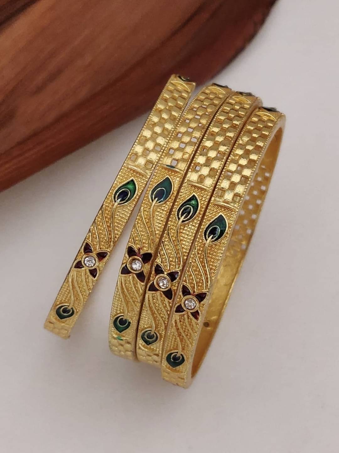Vani Enterprise Gold Bangle Set ( Pack of 4 ) Vani Enterprise Gold Bangle Set ( Pack of 4 )