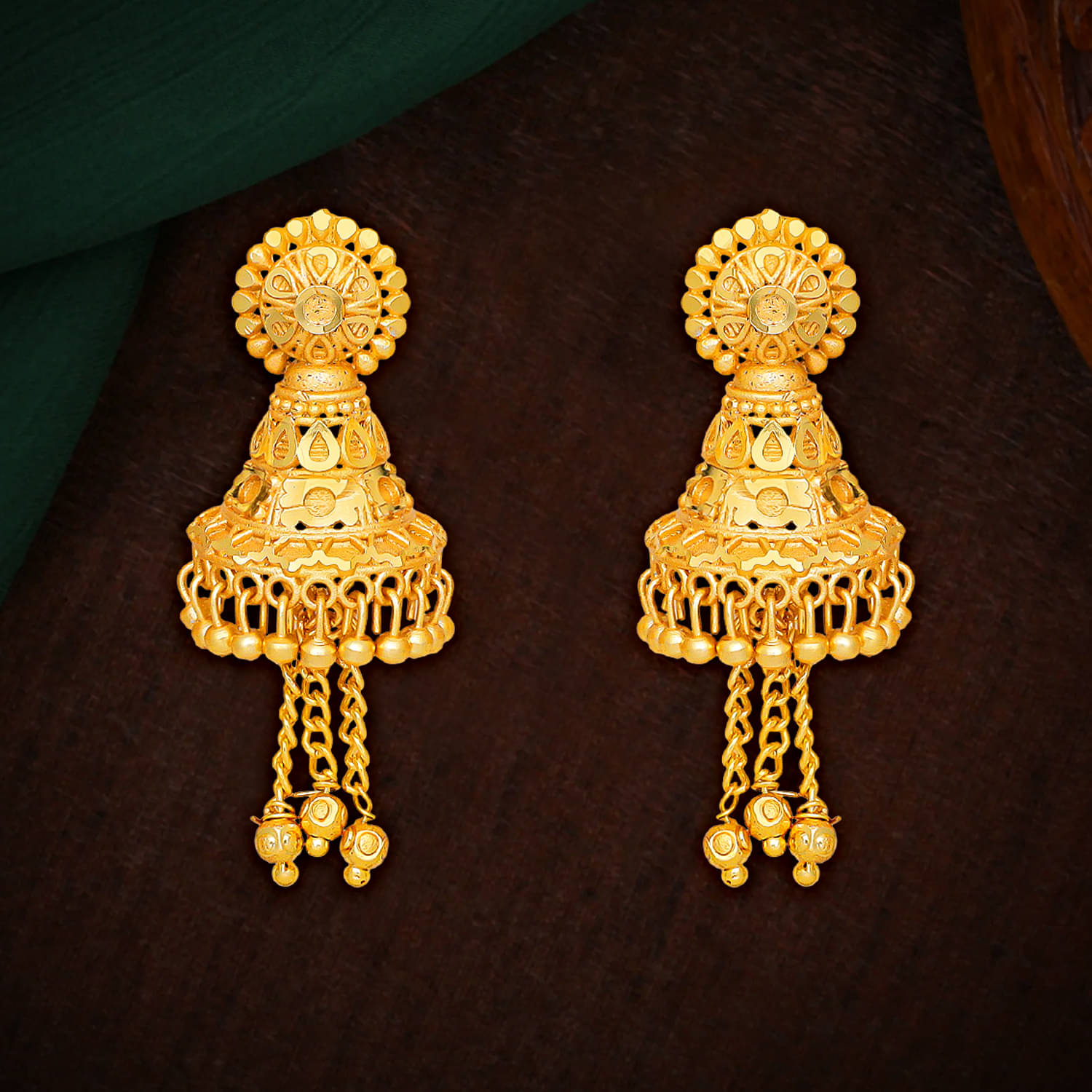     			Drashti Collection Golden Jhumki Earrings ( Pack of 1 )