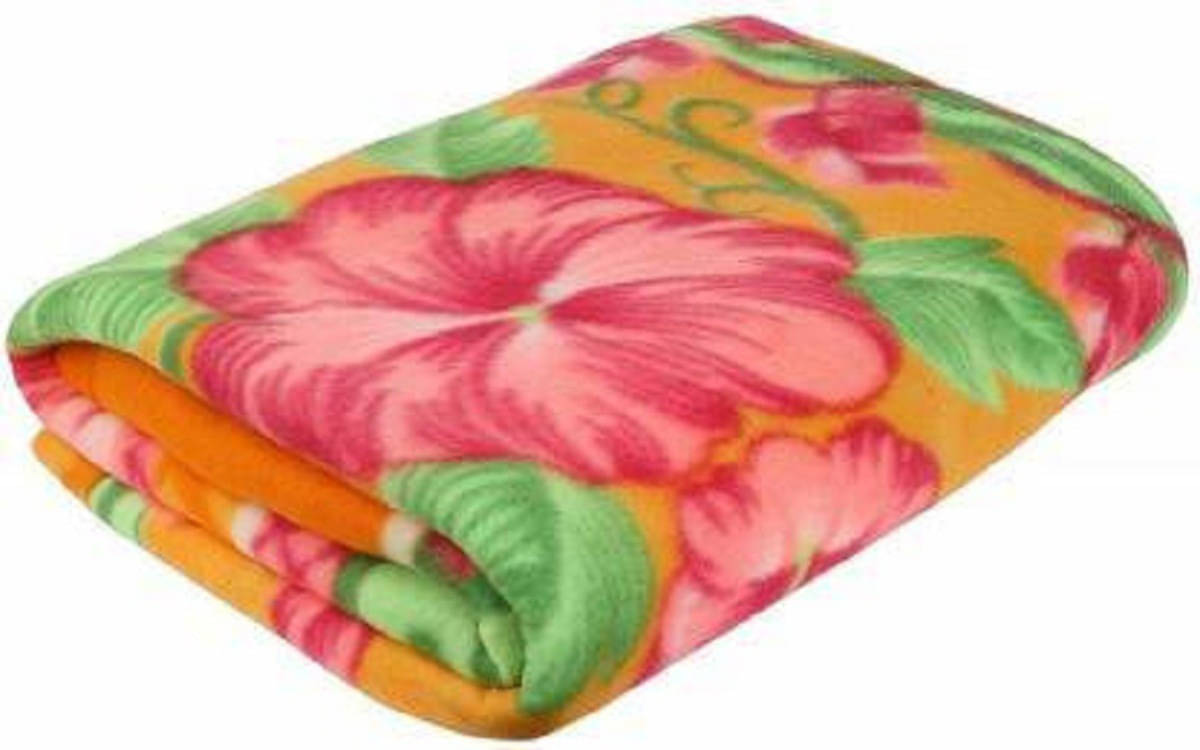 KHUSHRIT Fleece Solid Single Bed Blanket ( 210 cm x 140 cm ) - Green ( Pack of 1 ) KHUSHRIT Fleece Solid Single Bed Blanket ( 210 cm x 140 cm ) - Green ( Pack of 1 )