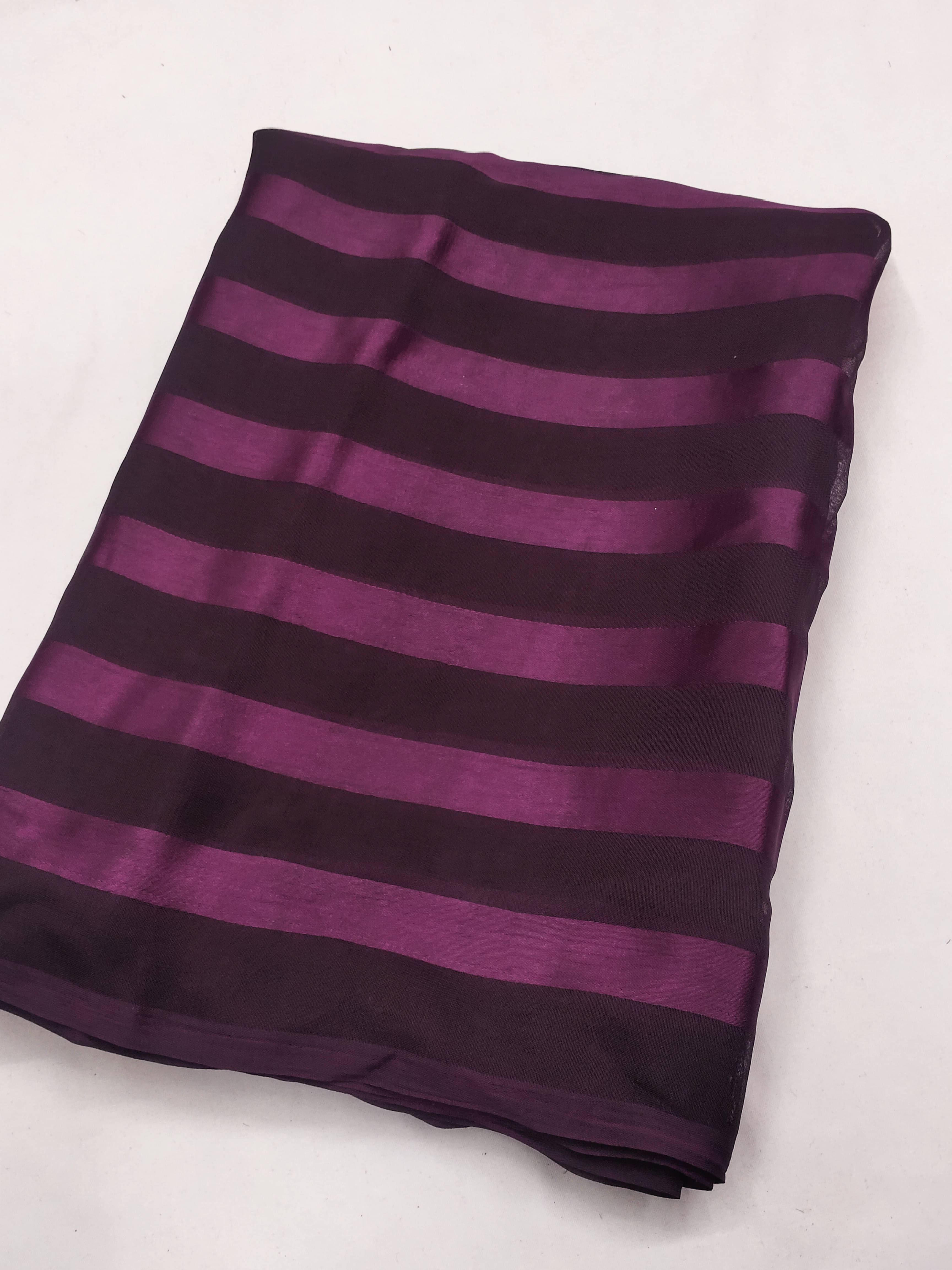     			ANAND SAREES Satin Embellished Kasavu Saree With Unstitched Blouse Piece ( Wine )