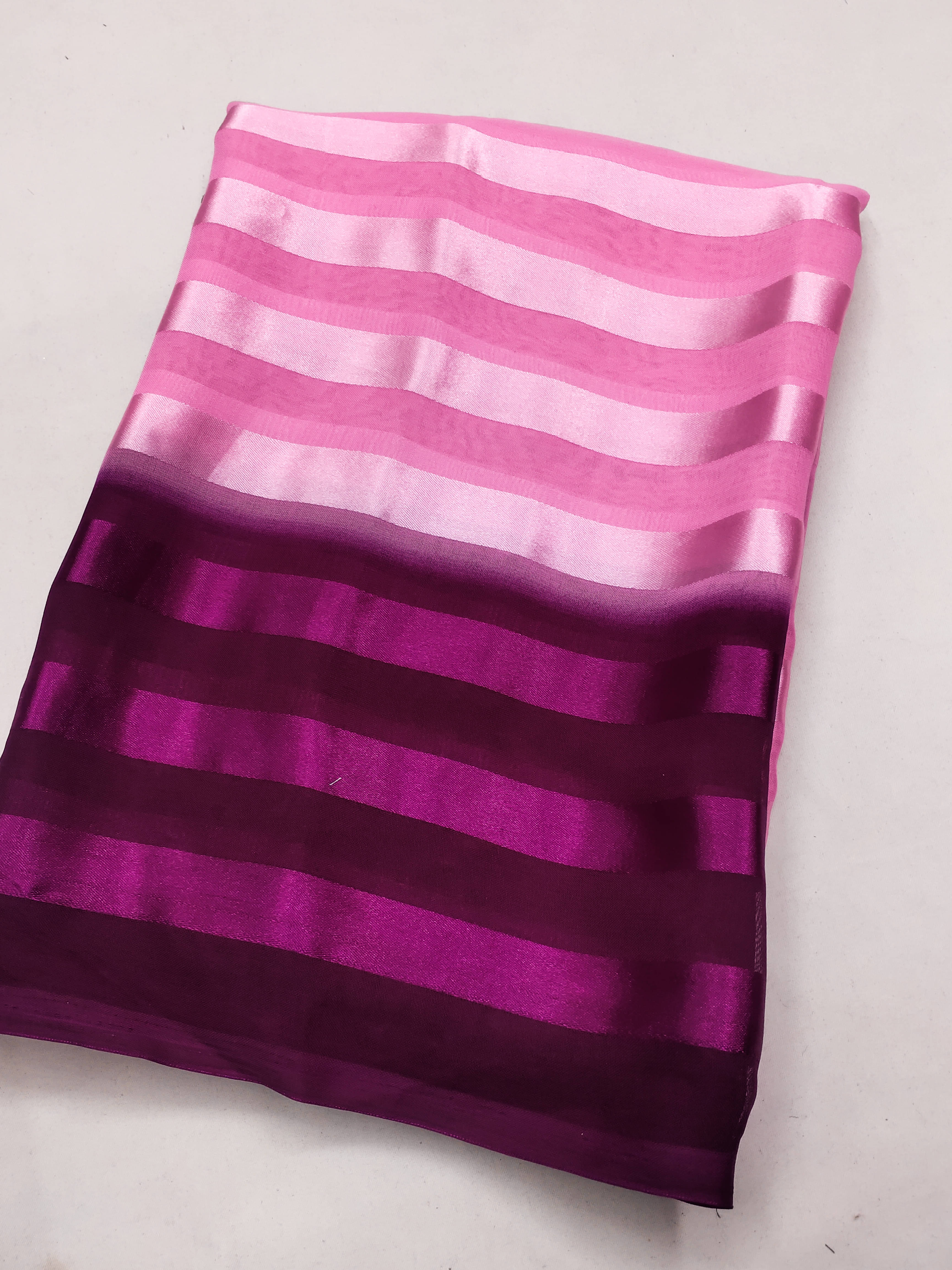 ANAND SAREES Satin Embellished Kasavu Saree With Unstitched Blouse Piece ( Rani ) ANAND SAREES Satin Embellished Kasavu Saree With Unstitched Blouse Piece ( Rani )
