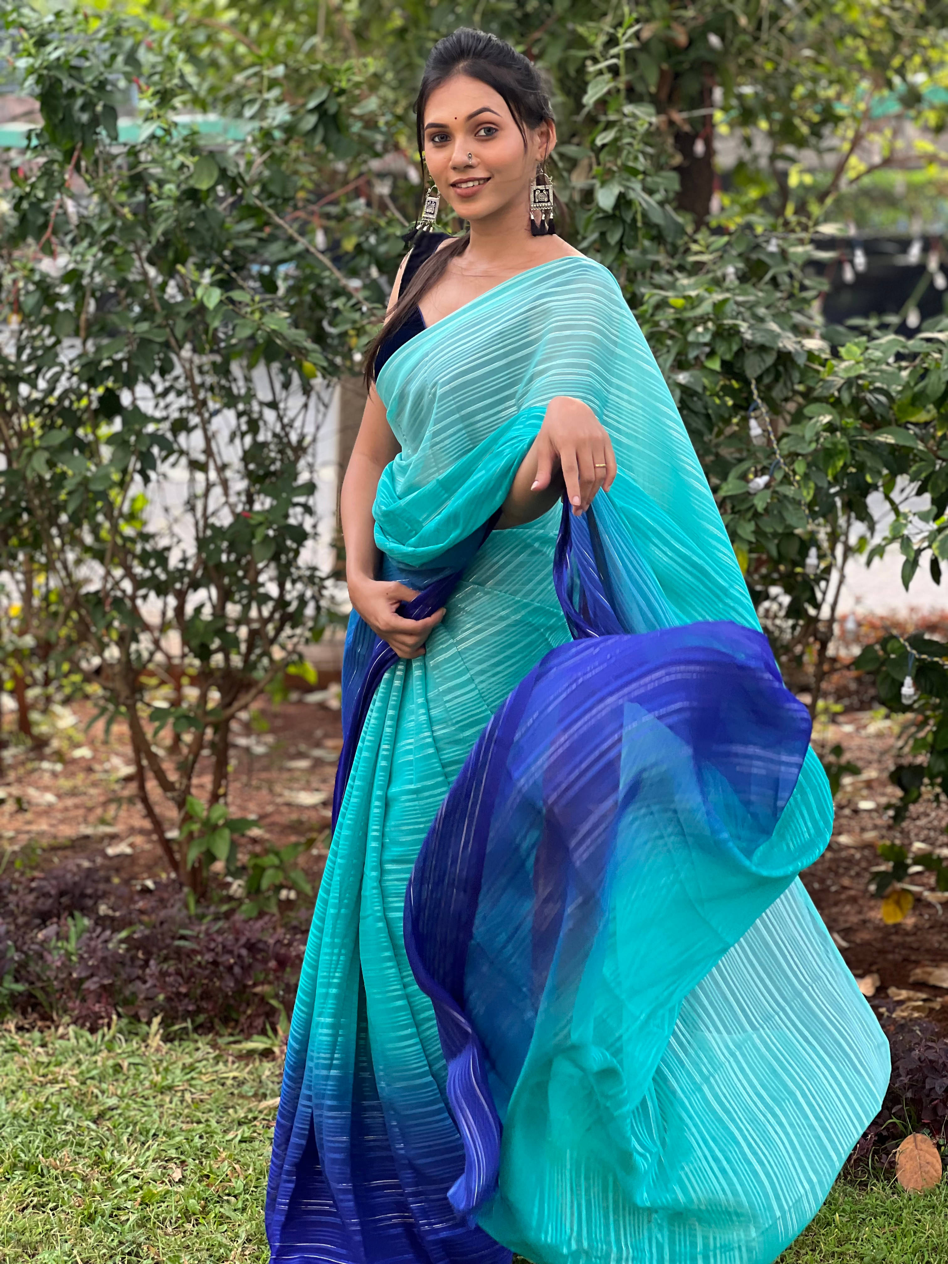     			ANAND SAREES Satin Striped Kasavu Saree With Unstitched Blouse Piece ( Sky Blue )