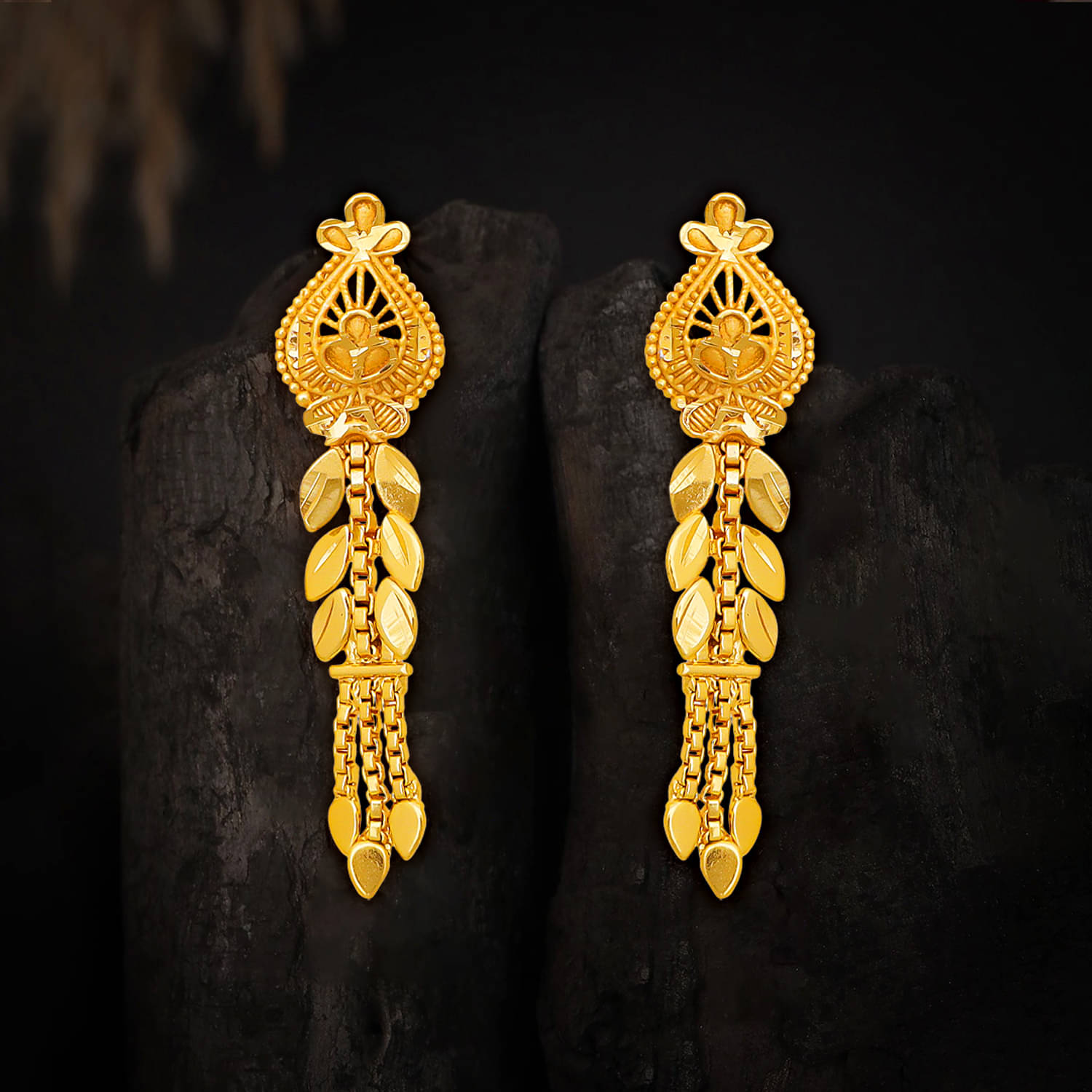     			Drashti Collection Golden Jhumki Earrings ( Pack of 1 )