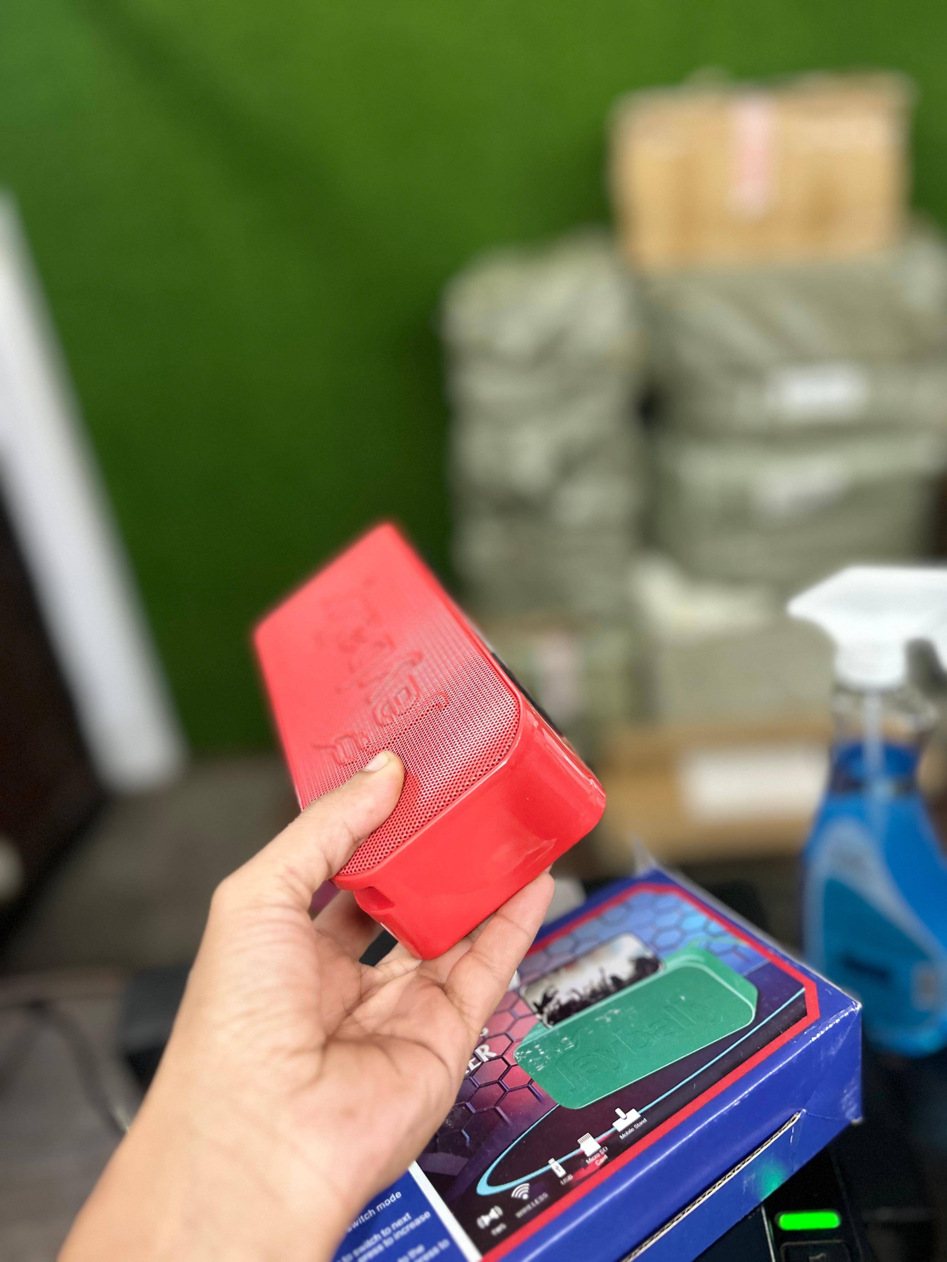     			Genric 0 JAYBALLY 5 W Bluetooth Speaker Bluetooth V 5.3 with SD card Slot Playback Time 2 hrs Assorted