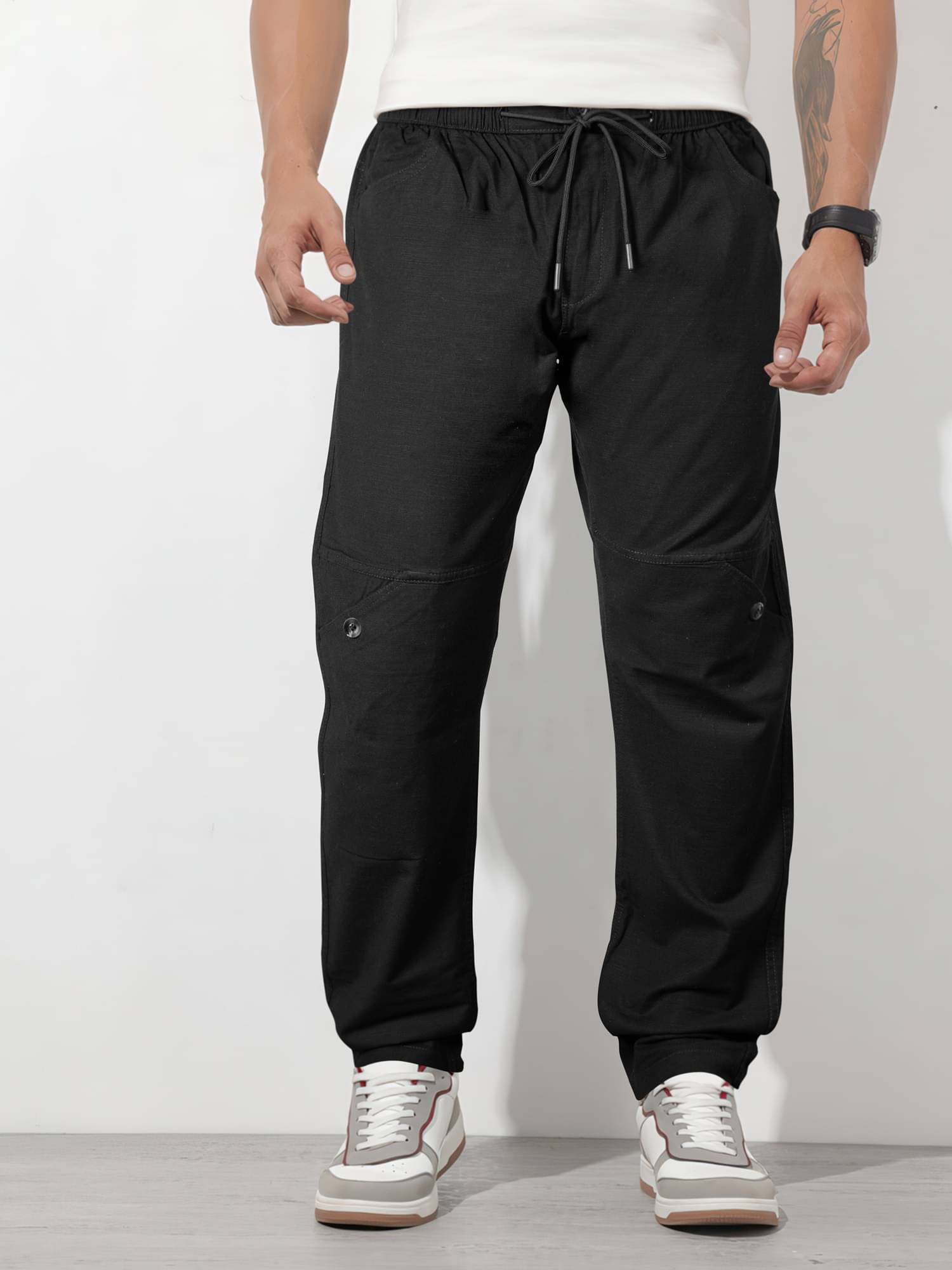     			JB JUST BLACK Relax Flat Men's Cargos - Black ( Pack of 1 )