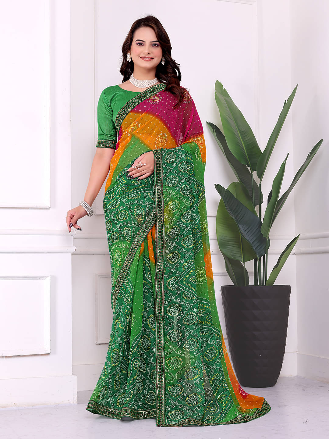 Maayro Georgette Printed Regular Saree With Unstitched Blouse Piece ( Green ) Maayro Georgette Printed Regular Saree With Unstitched Blouse Piece ( Green )