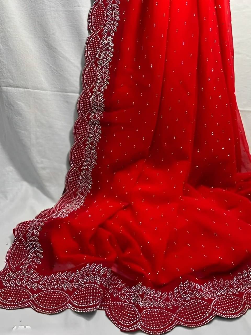 V FANCY Georgette Solid Kanjeevaram Sarees With Stitched Blouse ( Red ) V FANCY Georgette Solid Kanjeevaram Sarees With Stitched Blouse ( Red )