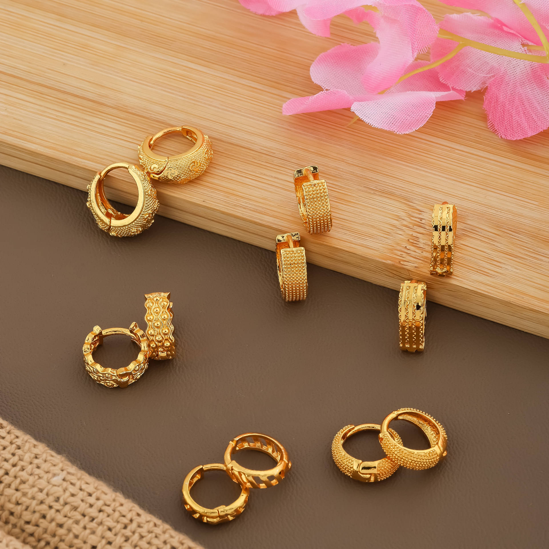     			weroxa Gold Hoops Earrings ( Pack of 6 )