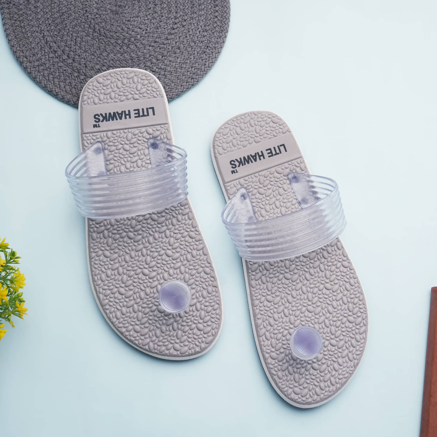     			LiteHawks Grey Men's Daily Slipper
