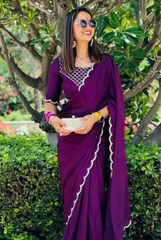     			YUGAVEERAA Georgette Self Design Regular Saree With Unstitched Blouse Piece ( Wine )
