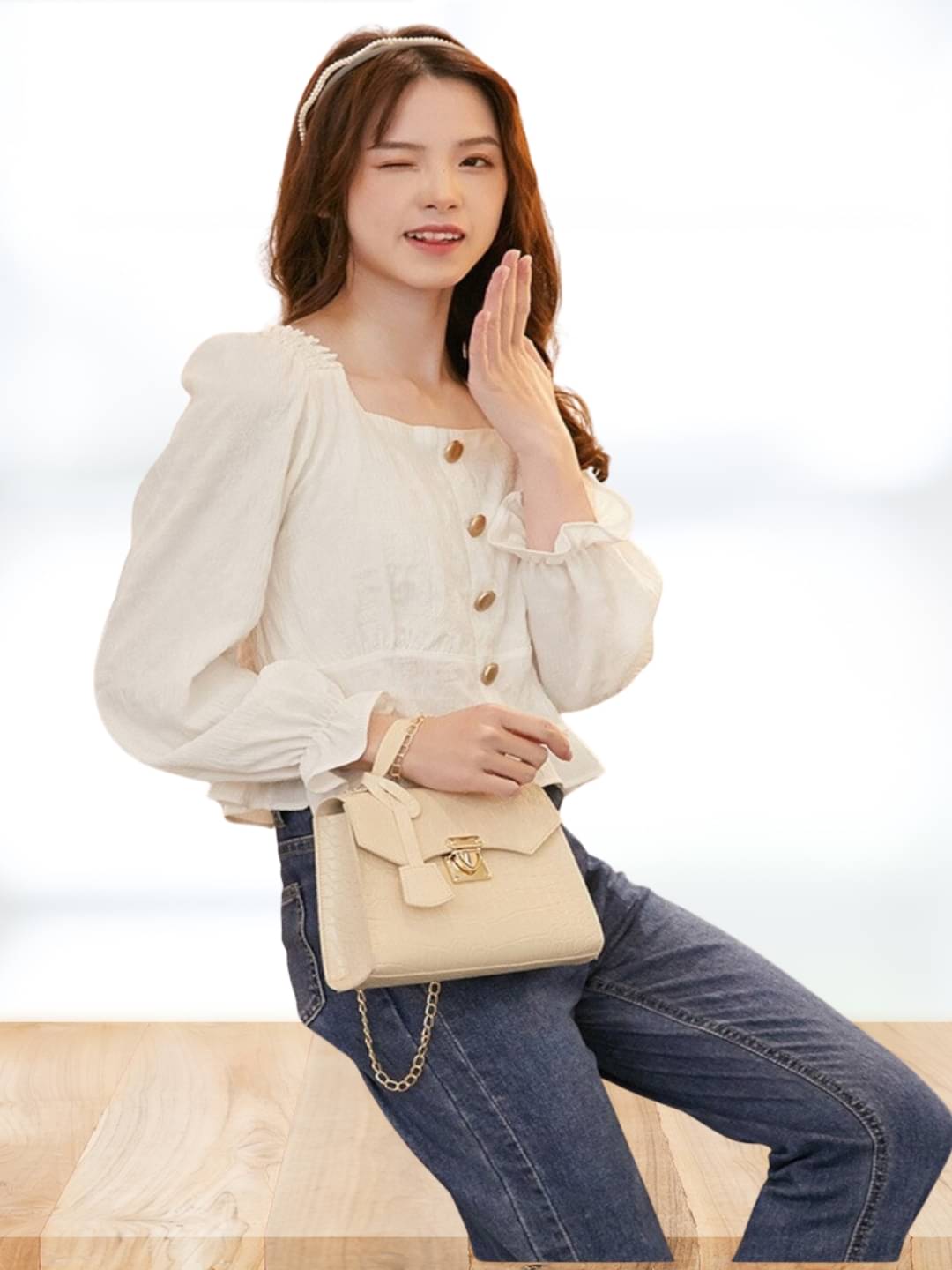     			gufrina Sling Bag PU Set of 1 ( Cream )