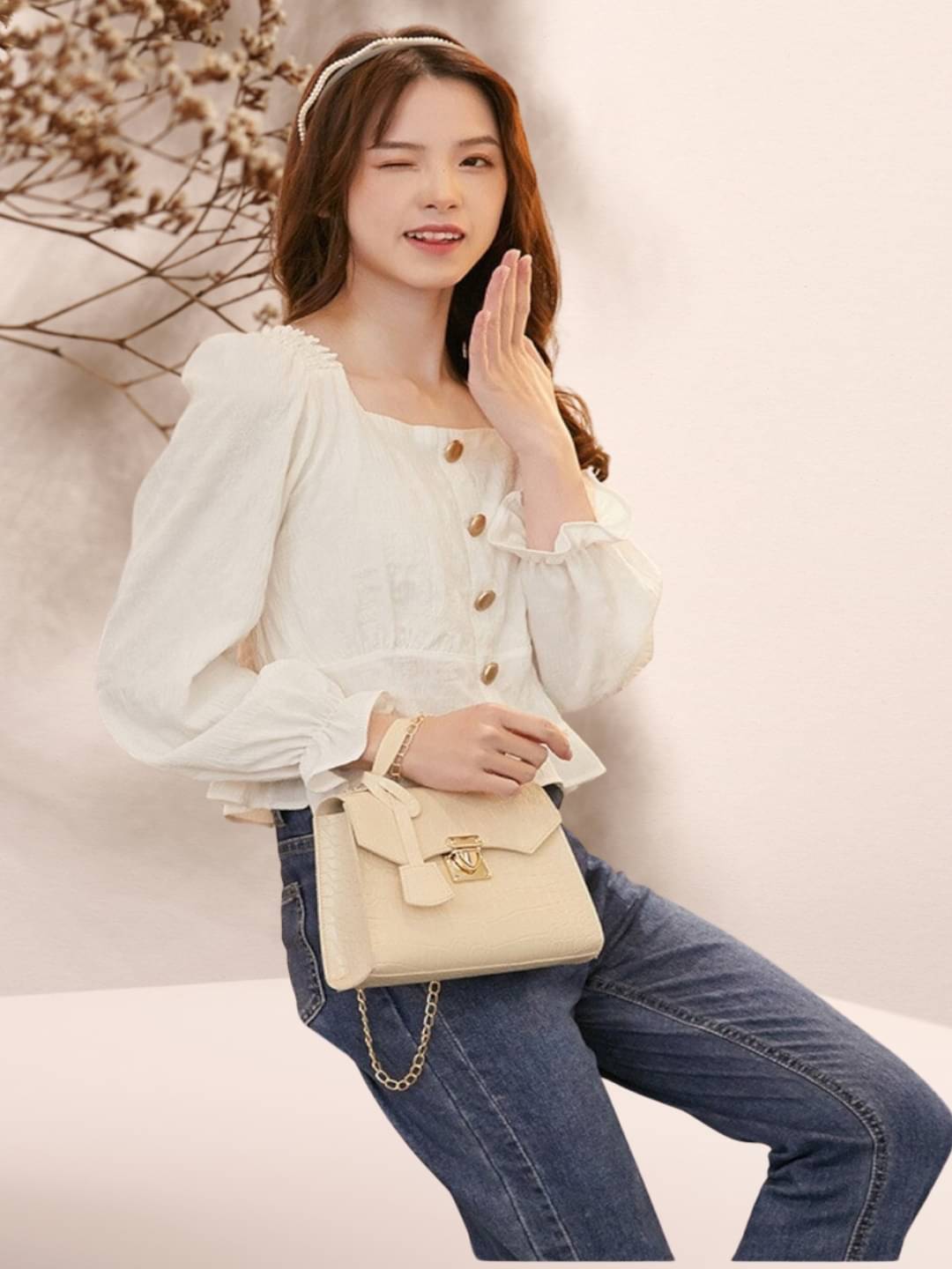     			gufrina Sling Bag PU Set of 1 ( Cream )