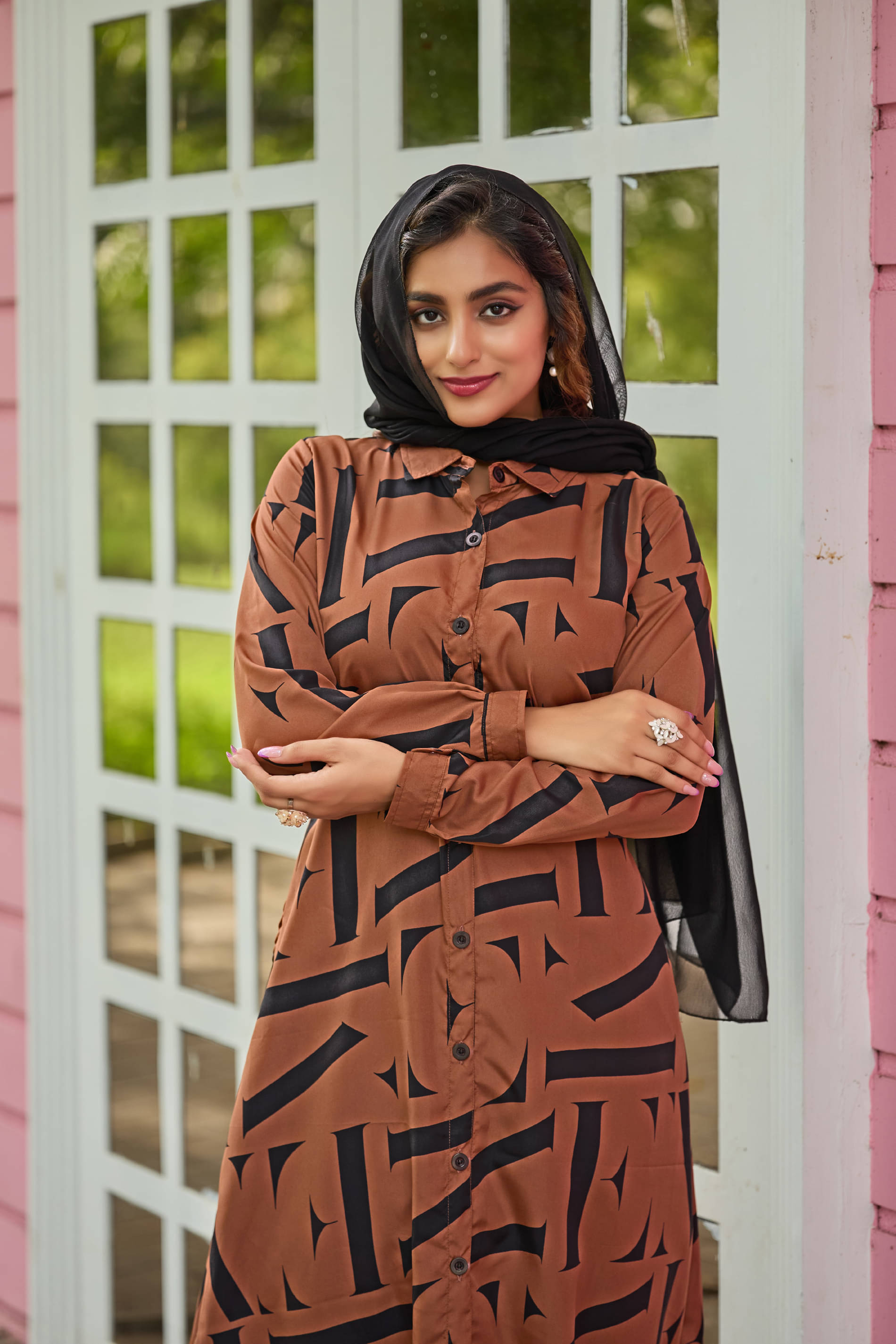     			SARINKU Crepe Burqa without Hijab Brown ( Pack of 1 )