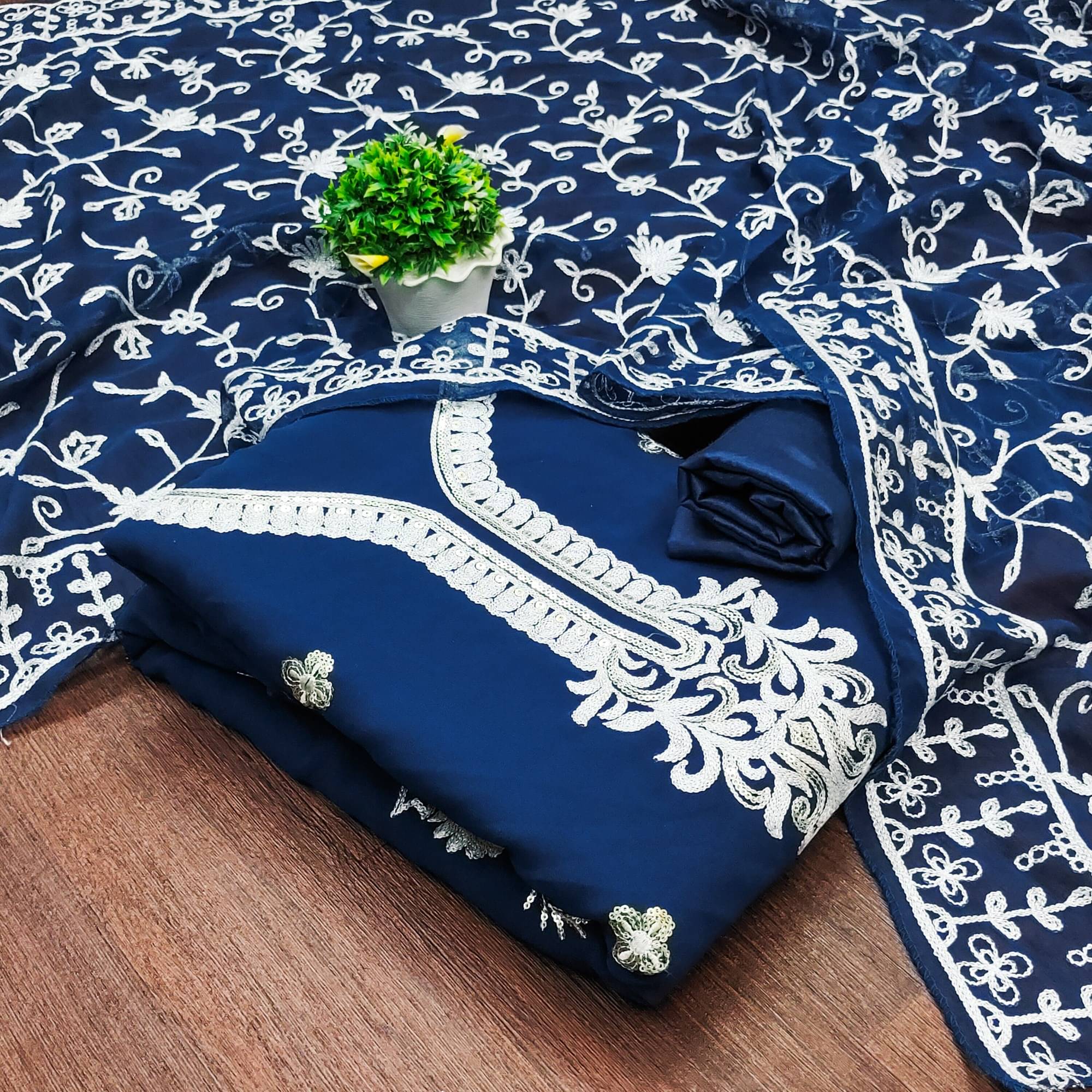     			Shree Mahantam Women Georgette Unstitched Dress Material ( Blue )