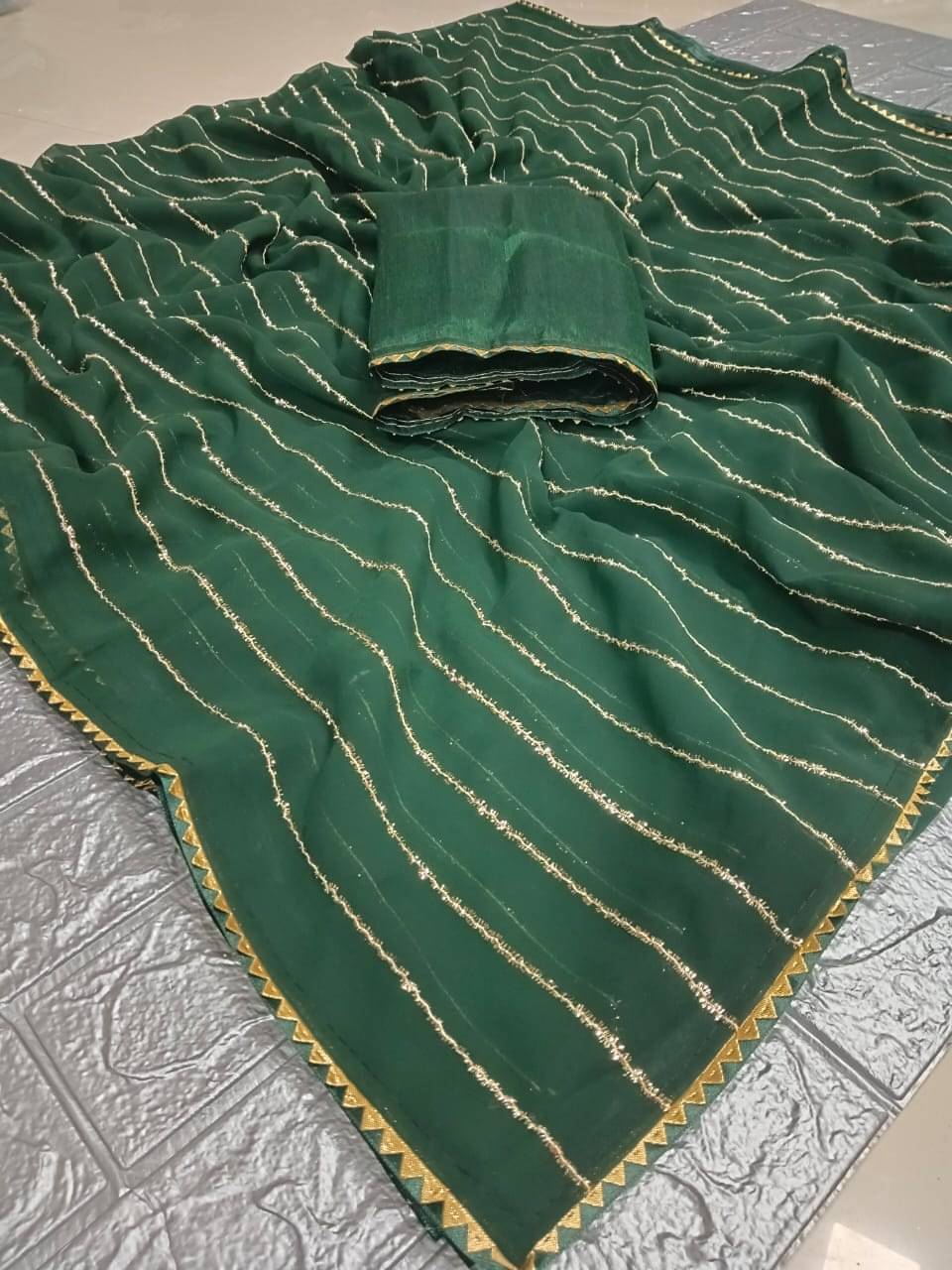     			Avenue Creation Georgette Embroidered Leheriya Saree With Unstitched Blouse Piece ( Green )