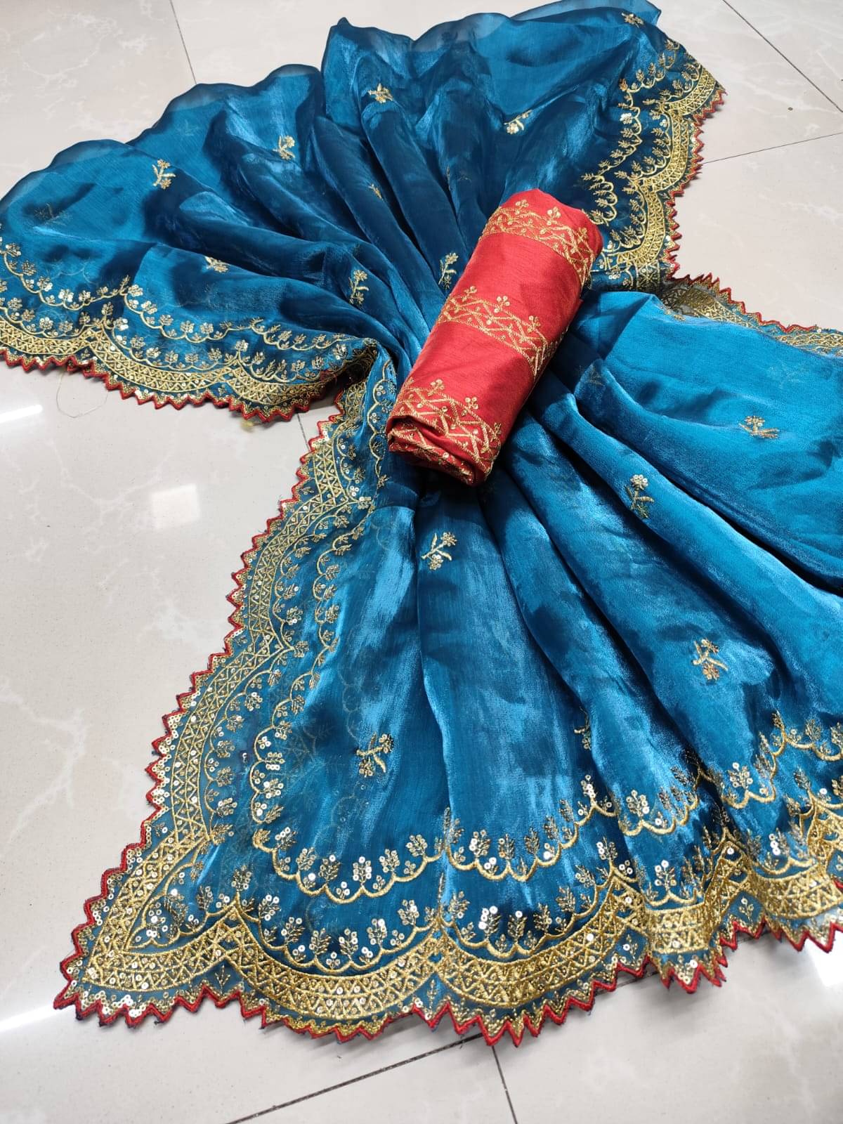     			Avenue Creation Jimmy Choo Embroidered Leheriya Saree With Unstitched Blouse Piece ( Rama )