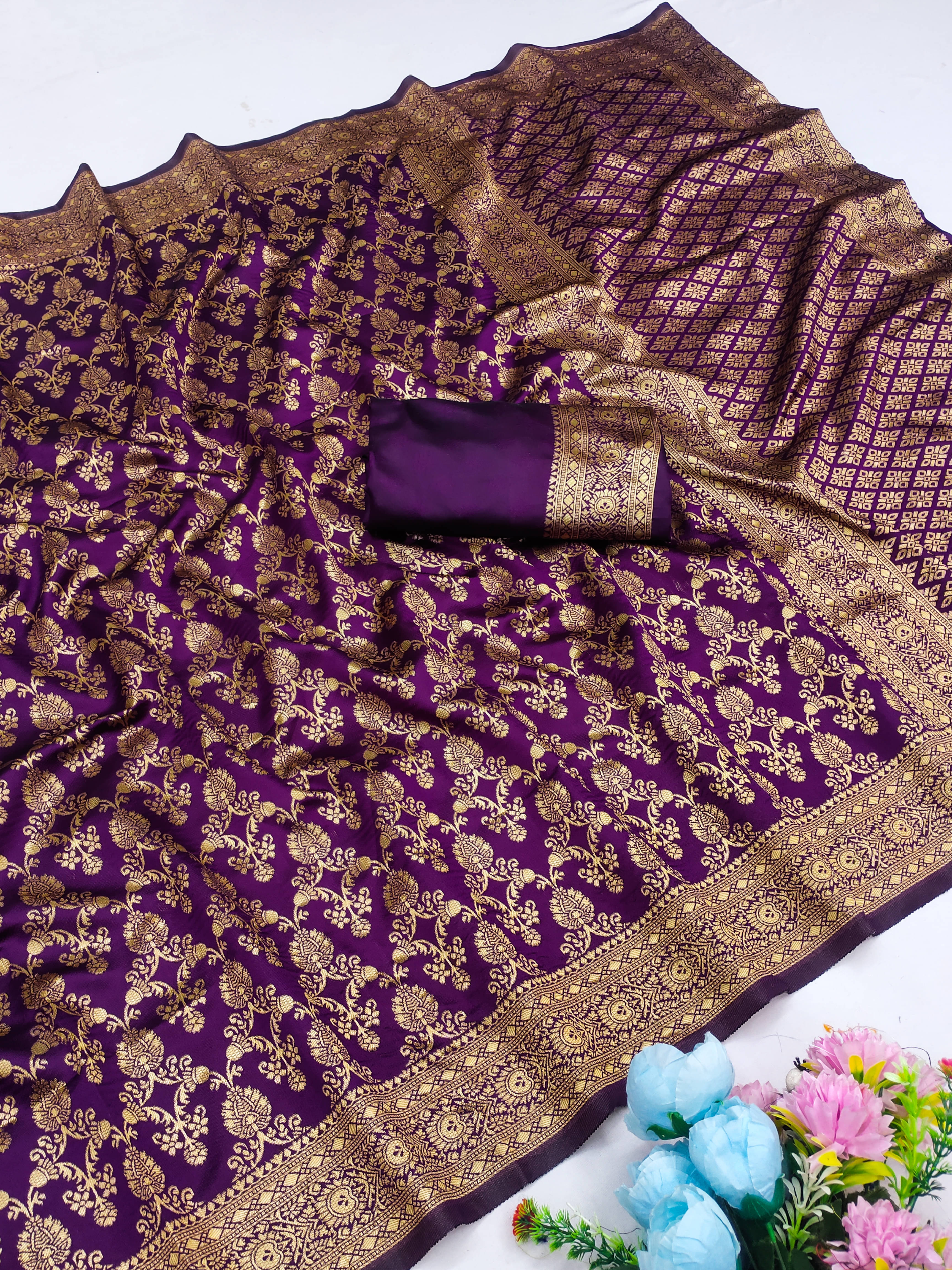     			HEMA SILK MILLS Silk Printed Regular Saree With Unstitched Blouse Piece ( Wine )