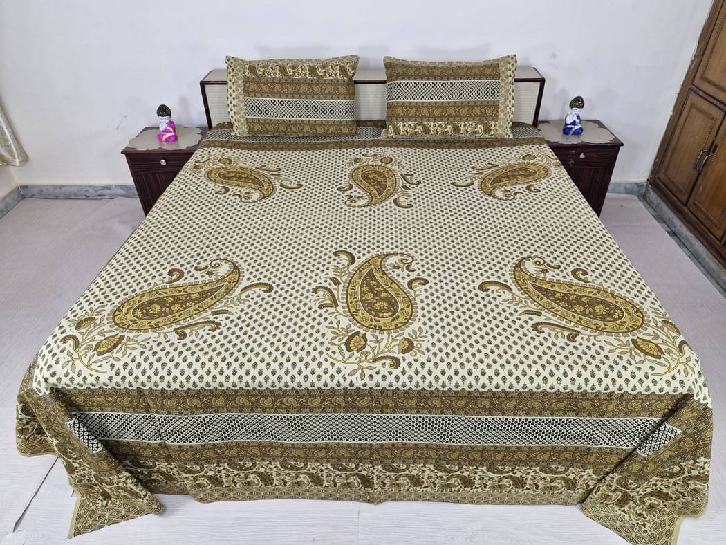     			HomeSpire Cotton 1 Double King Bedsheet with 2 Pillow Covers ( Copper )