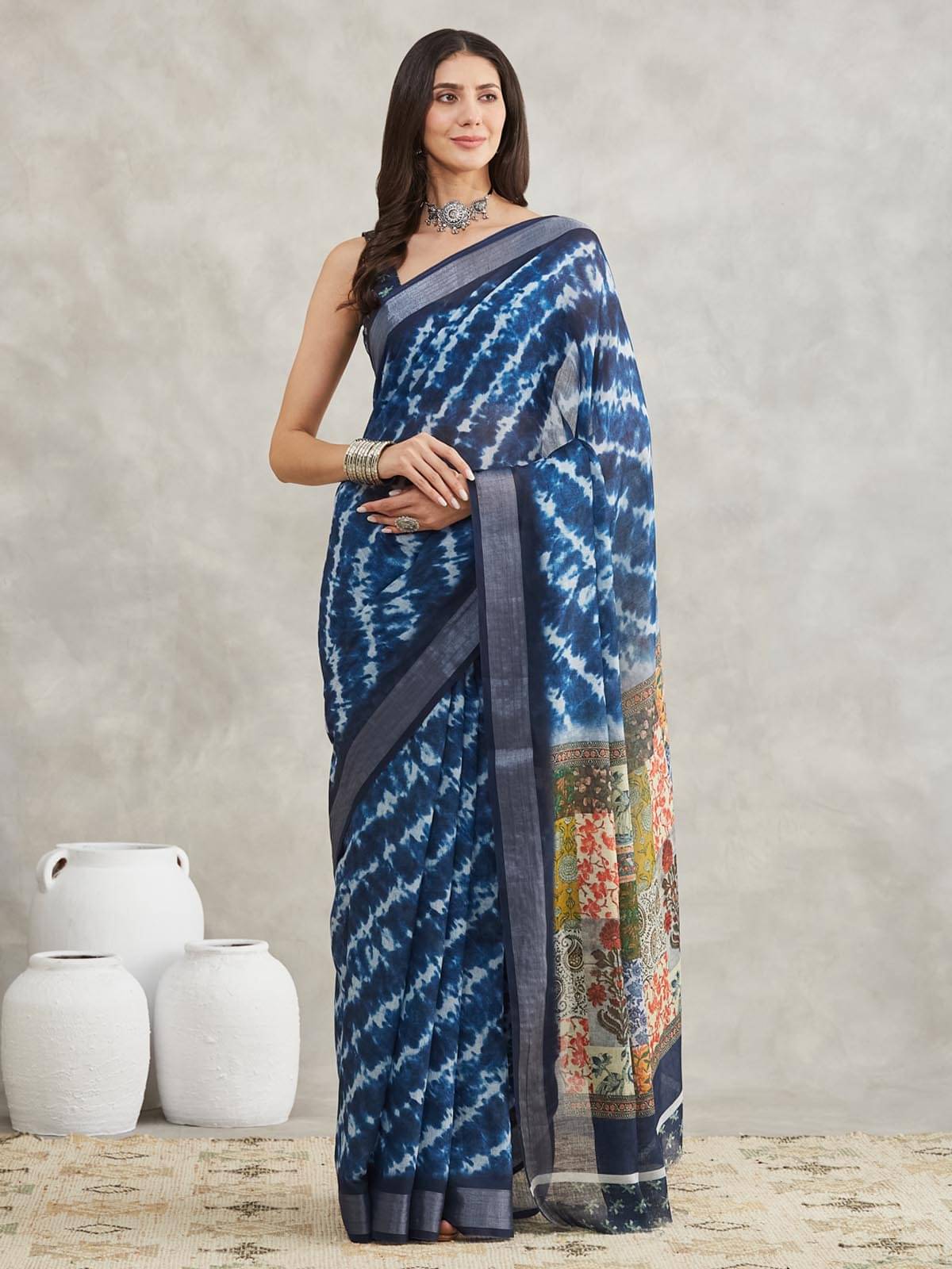 Janasya Cotton Blend Printed Regular Saree With Unstitched Blouse Piece ( Indigo ) Janasya Cotton Blend Printed Regular Saree With Unstitched Blouse Piece ( Indigo )