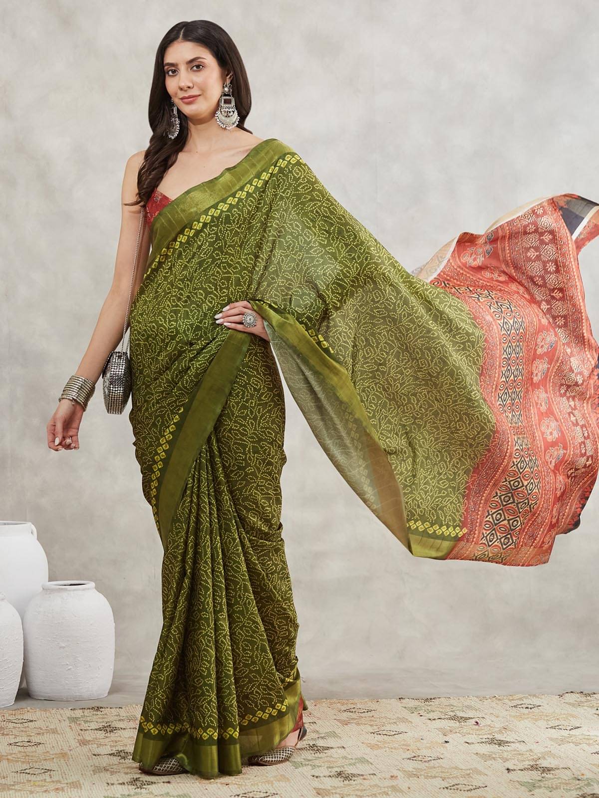 Janasya Silk Blend Printed Bandhani Sarees With Unstitched Blouse Piece ( Green ) Janasya Silk Blend Printed Bandhani Sarees With Unstitched Blouse Piece ( Green )