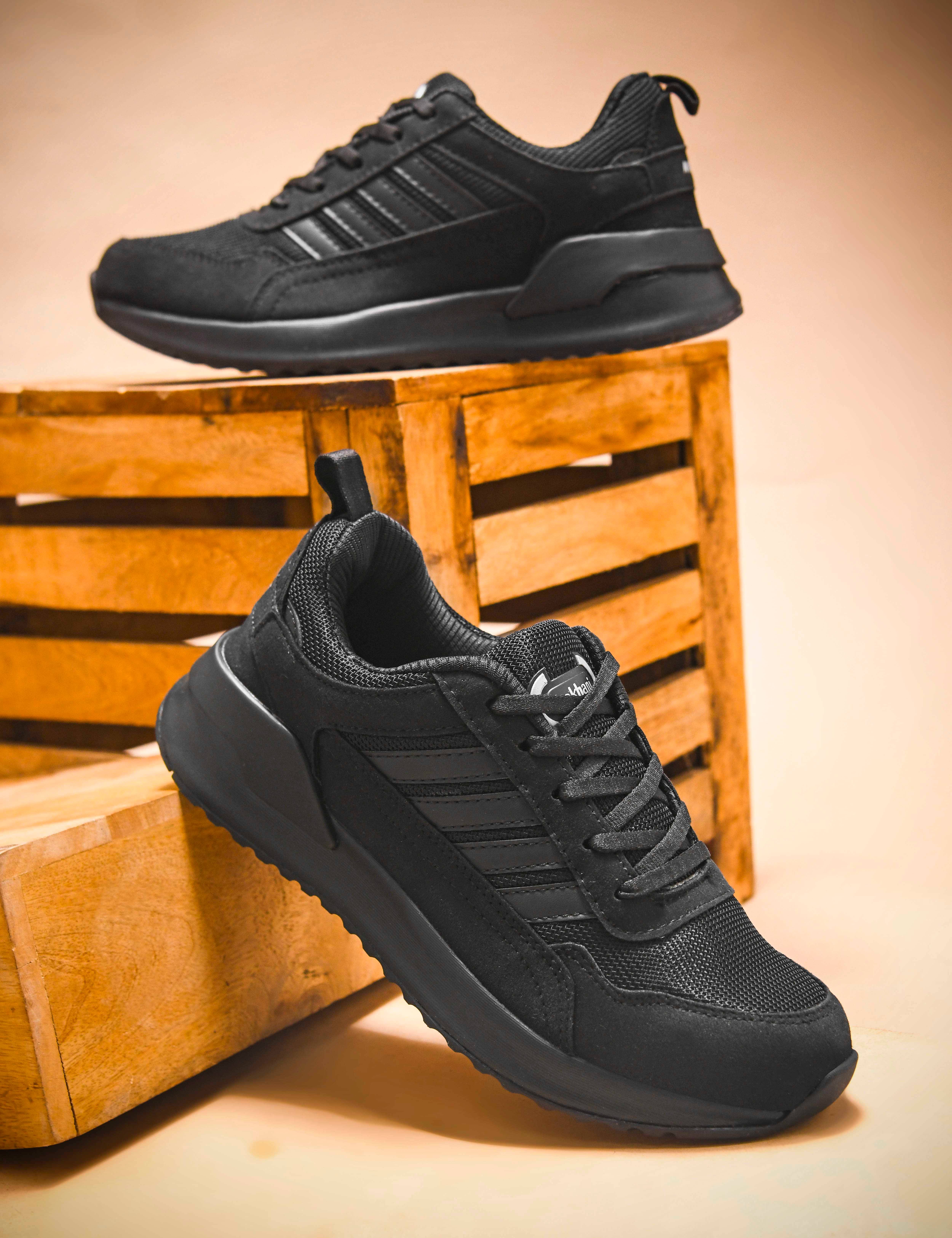     			Lakhani Aashirwad Expo-02 Black Men's Sports Running Shoes