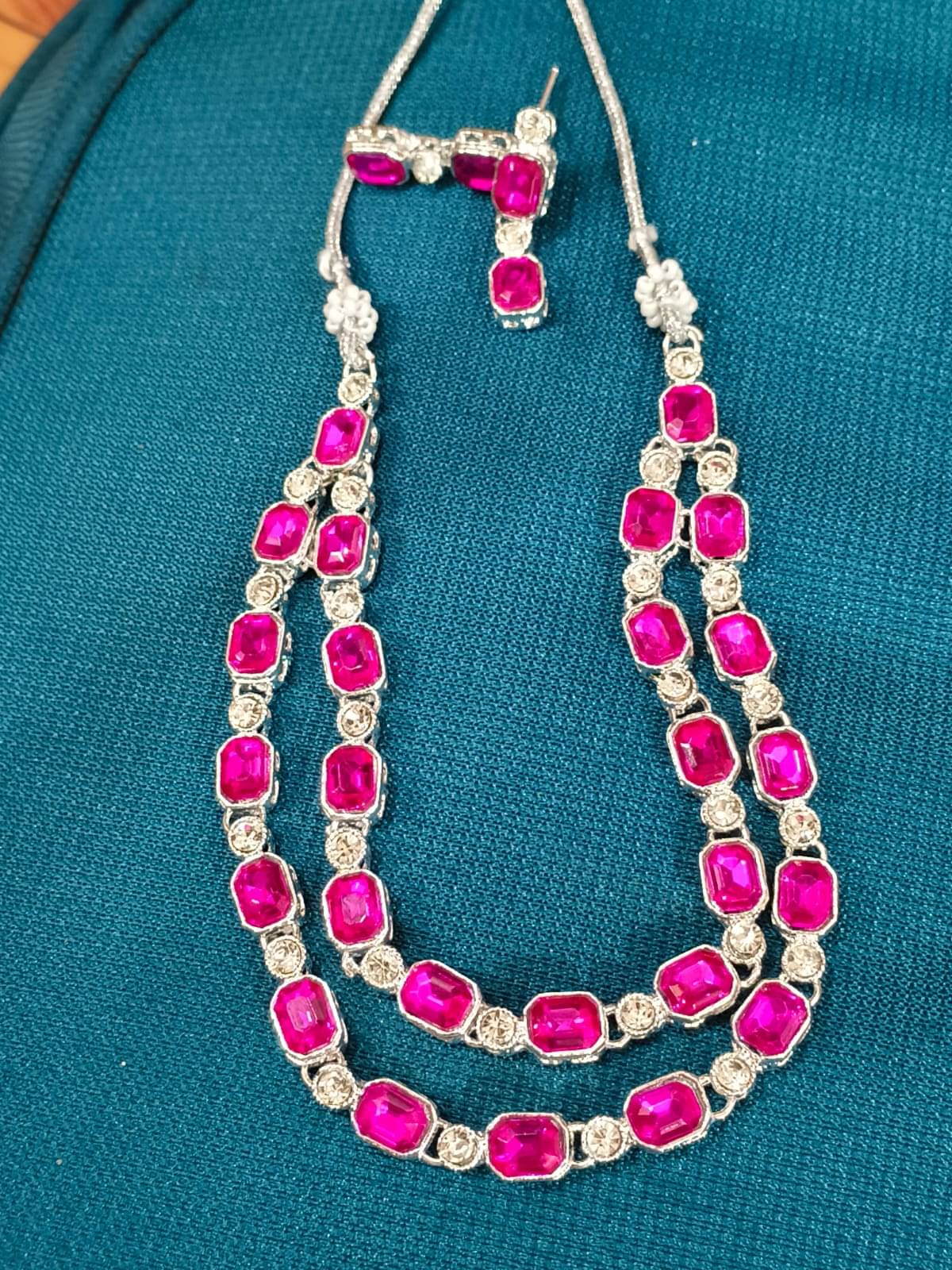     			Malabar Pink Alloy Necklace Set ( Pack of 1 )