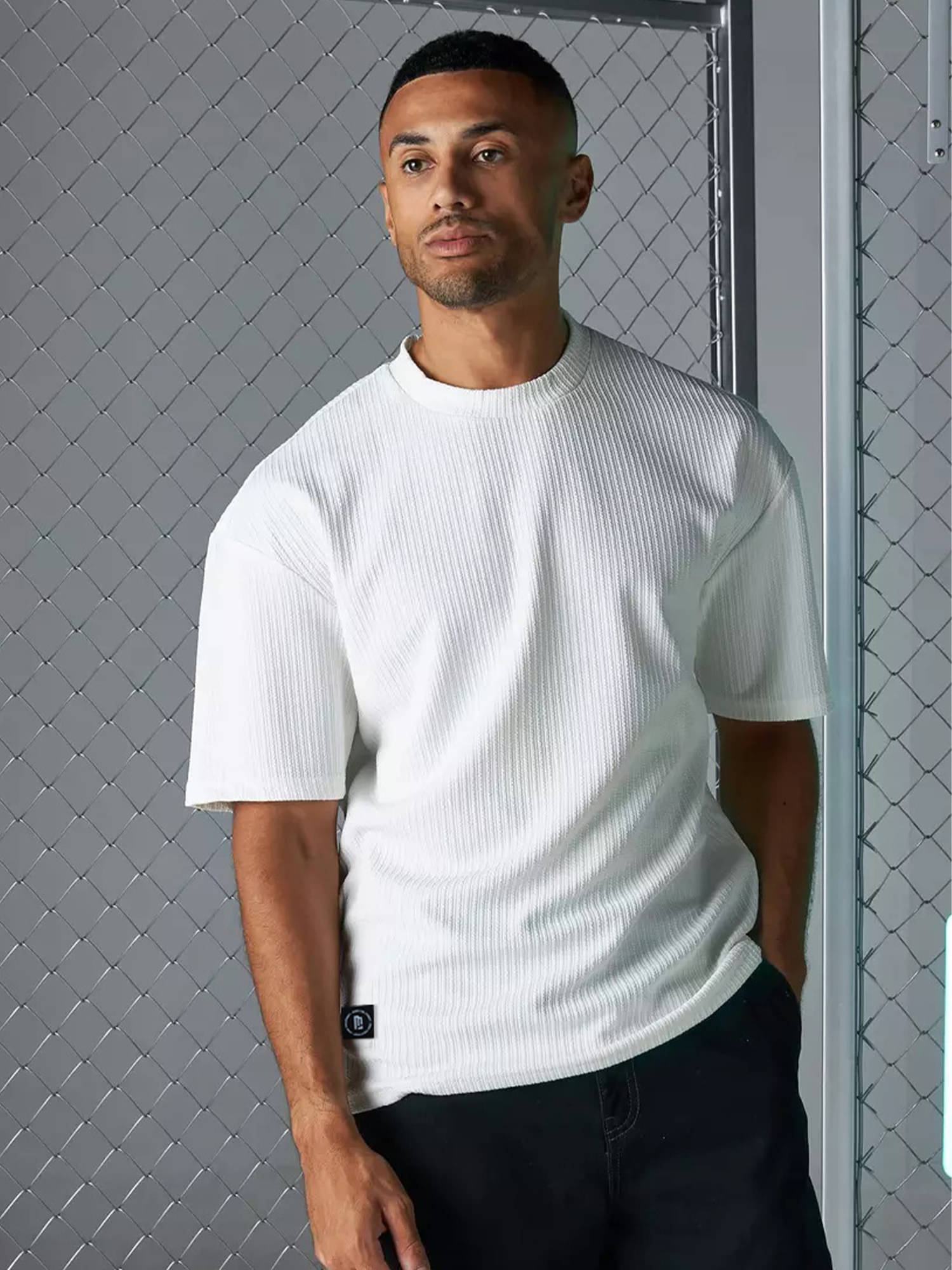 Maniac Men 100% Cotton Oversized Fit Solid T-Shirt ( White ) Maniac Men 100% Cotton Oversized Fit Solid T-Shirt ( White )