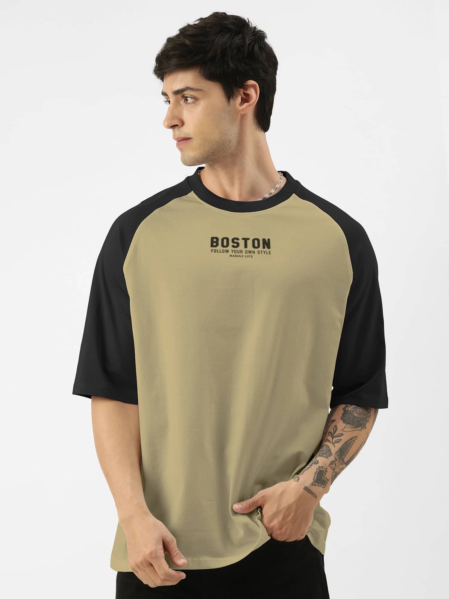 Maniac Men 100% Cotton Relaxed Fit Colorblock T-Shirt ( Green ) Maniac Men 100% Cotton Relaxed Fit Colorblock T-Shirt ( Green )