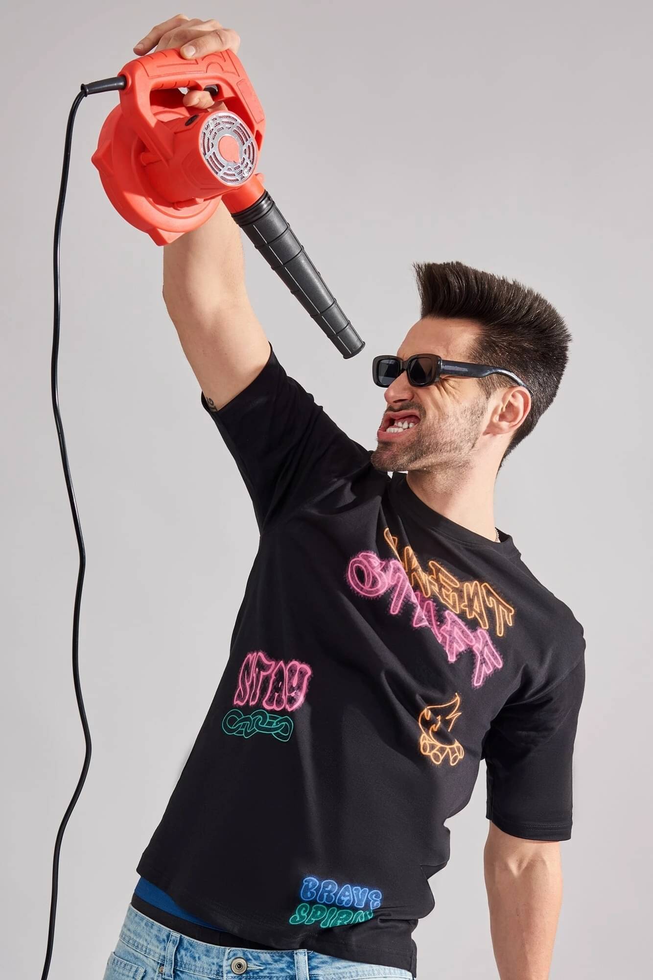     			Maniac Men Cotton Blend Oversized Fit Printed T-Shirt ( Black )