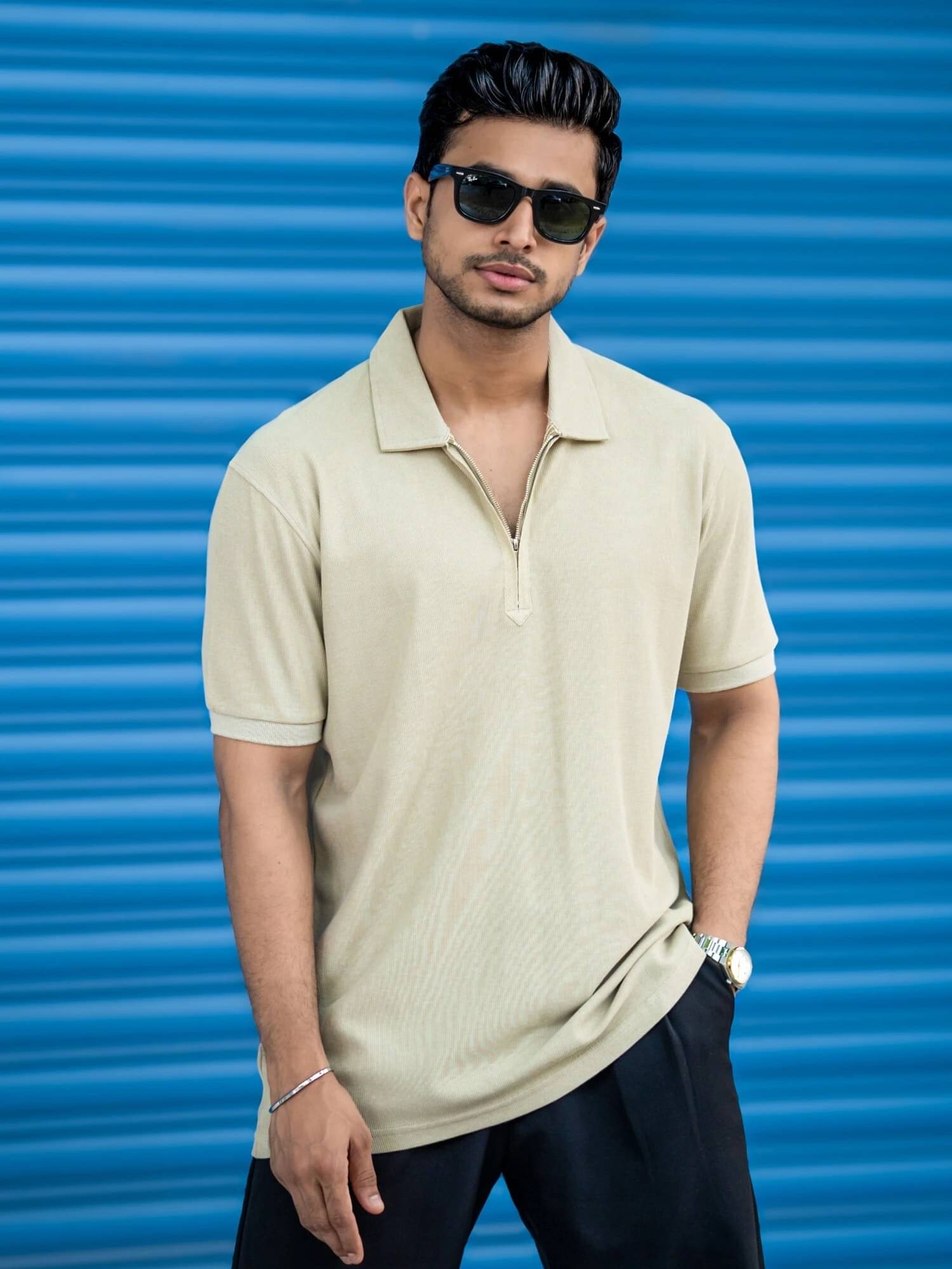     			Maniac Men Cotton Blend Slim Fit Solid Polo T Shirt ( Beige )