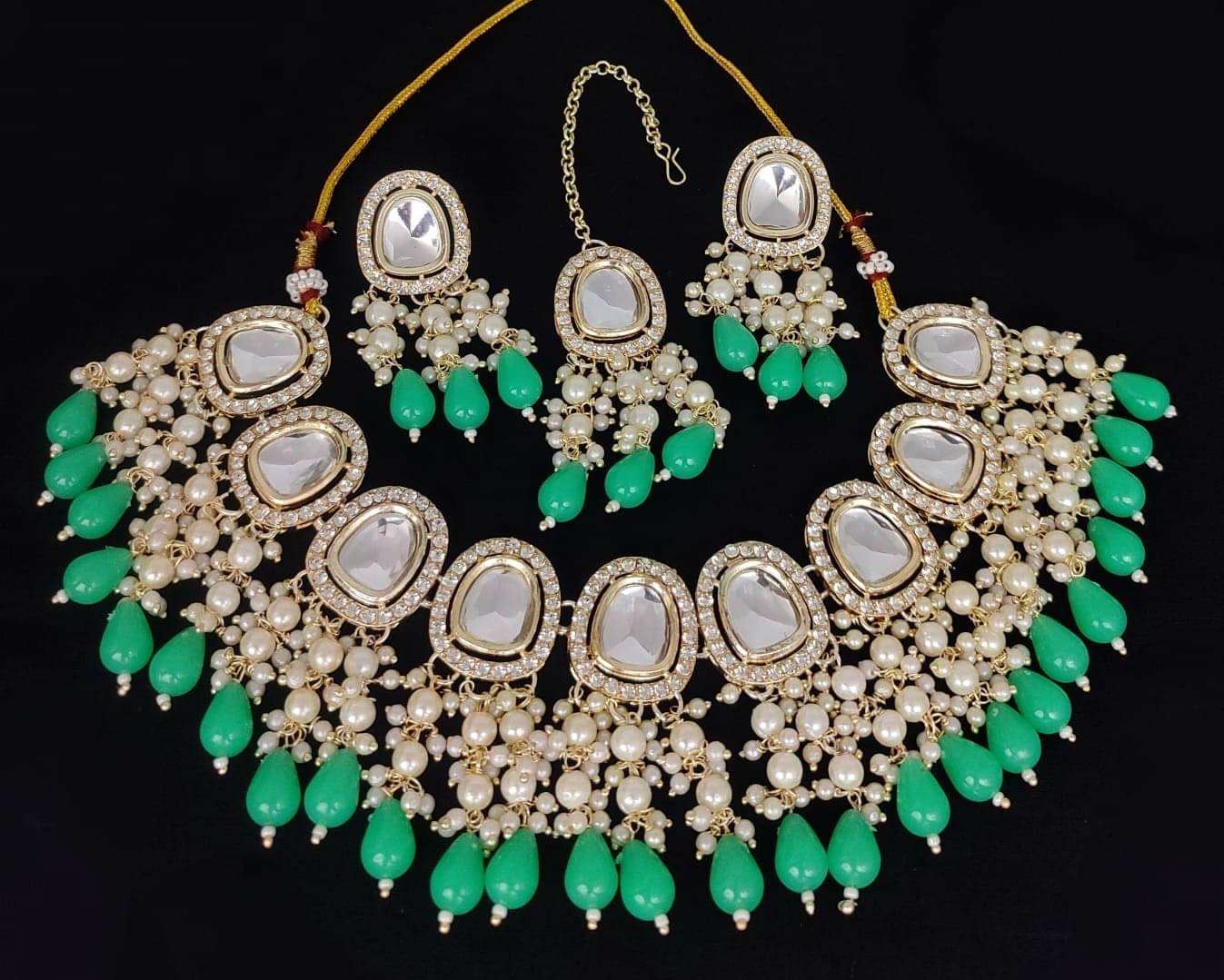     			Padmawati Mint Green Alloy Necklace Set ( Pack of 1 )