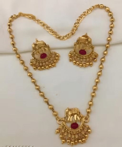     			Padmawati Red Alloy Necklace Set ( Pack of 1 )