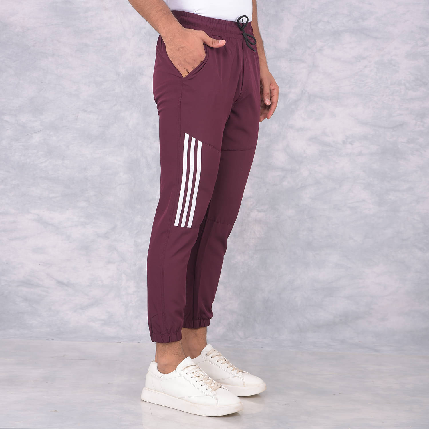     			RAAVI Maroon Lycra Men's Trackpants ( Pack of 1 )