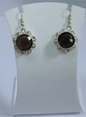     			RS JEWELLERS Black Jhumki Earrings ( Pack of 1 )