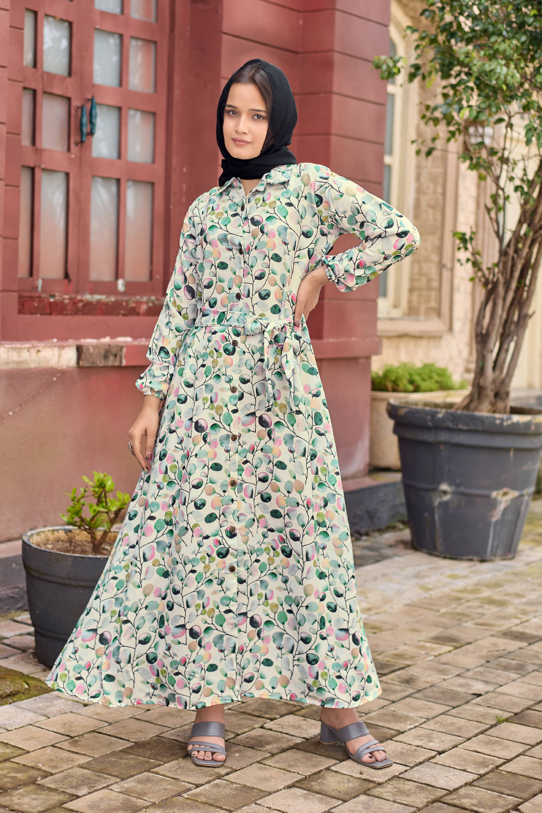     			SARINKU Satin Burqa without Hijab Multicolor ( Pack of 1 )