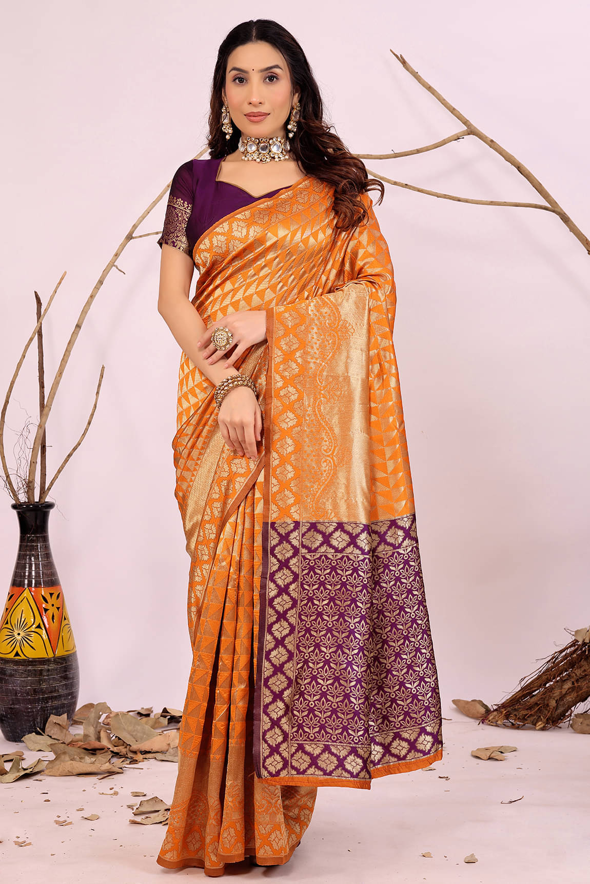     			Suali Art Silk Woven Regular Saree With Unstitched Blouse Piece ( Orange )