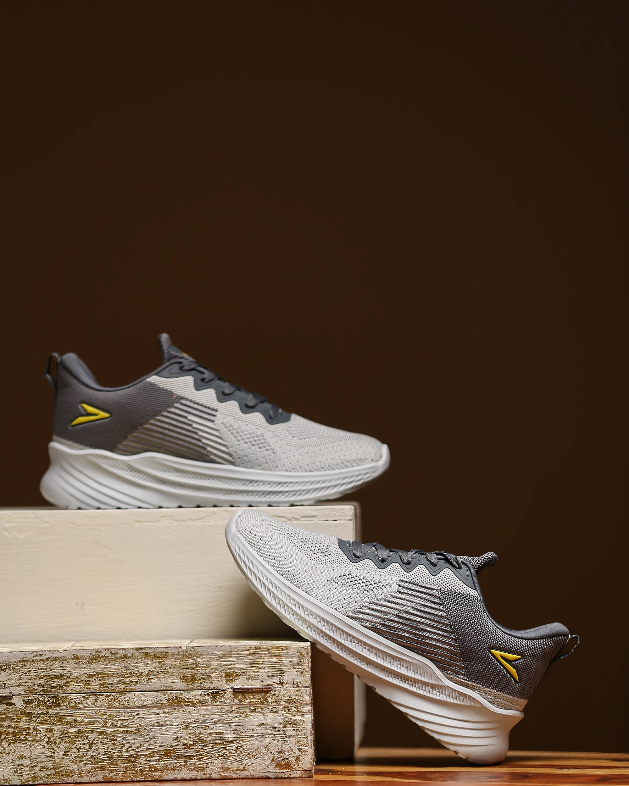     			VCTR Rocket RKT01 Dark Grey Men's Sports Running Shoes