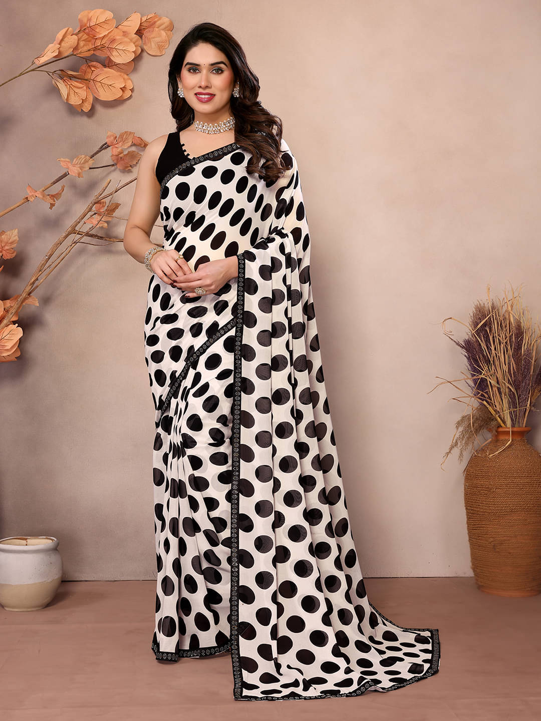     			ANAND SAREES Georgette Embellished Chanderi saree With Unstitched Blouse Piece ( Black )