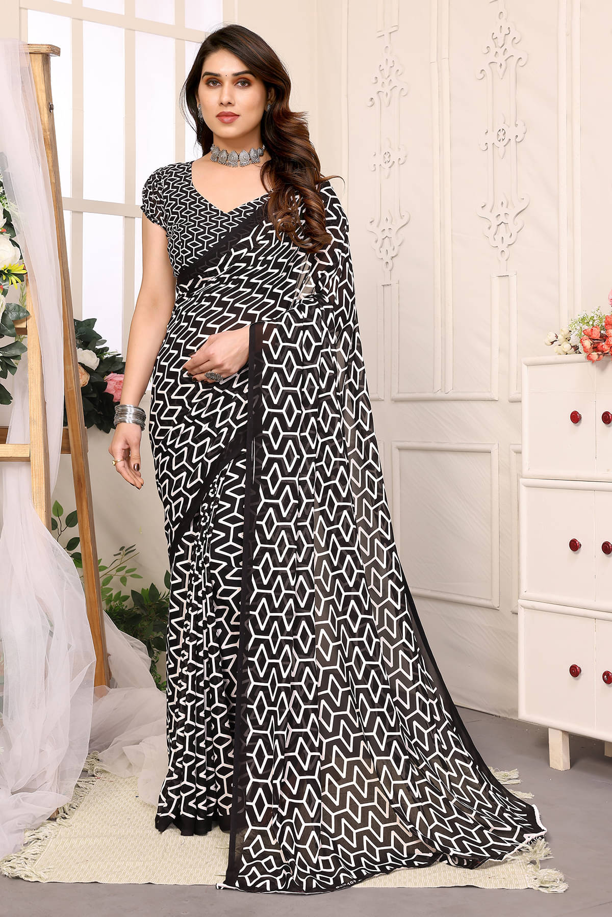 ANAND SAREES Georgette Printed Chanderi saree With Unstitched Blouse Piece ( Black ) ANAND SAREES Georgette Printed Chanderi saree With Unstitched Blouse Piece ( Black )