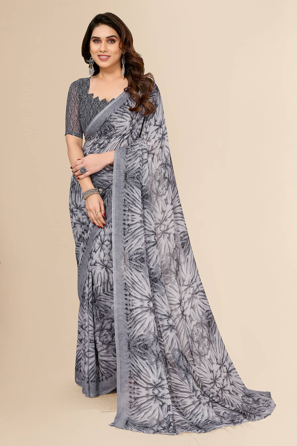 Kashvi Sarees Georgette Printed Chanderi saree With Unstitched Blouse Piece ( Grey ) Kashvi Sarees Georgette Printed Chanderi saree With Unstitched Blouse Piece ( Grey )