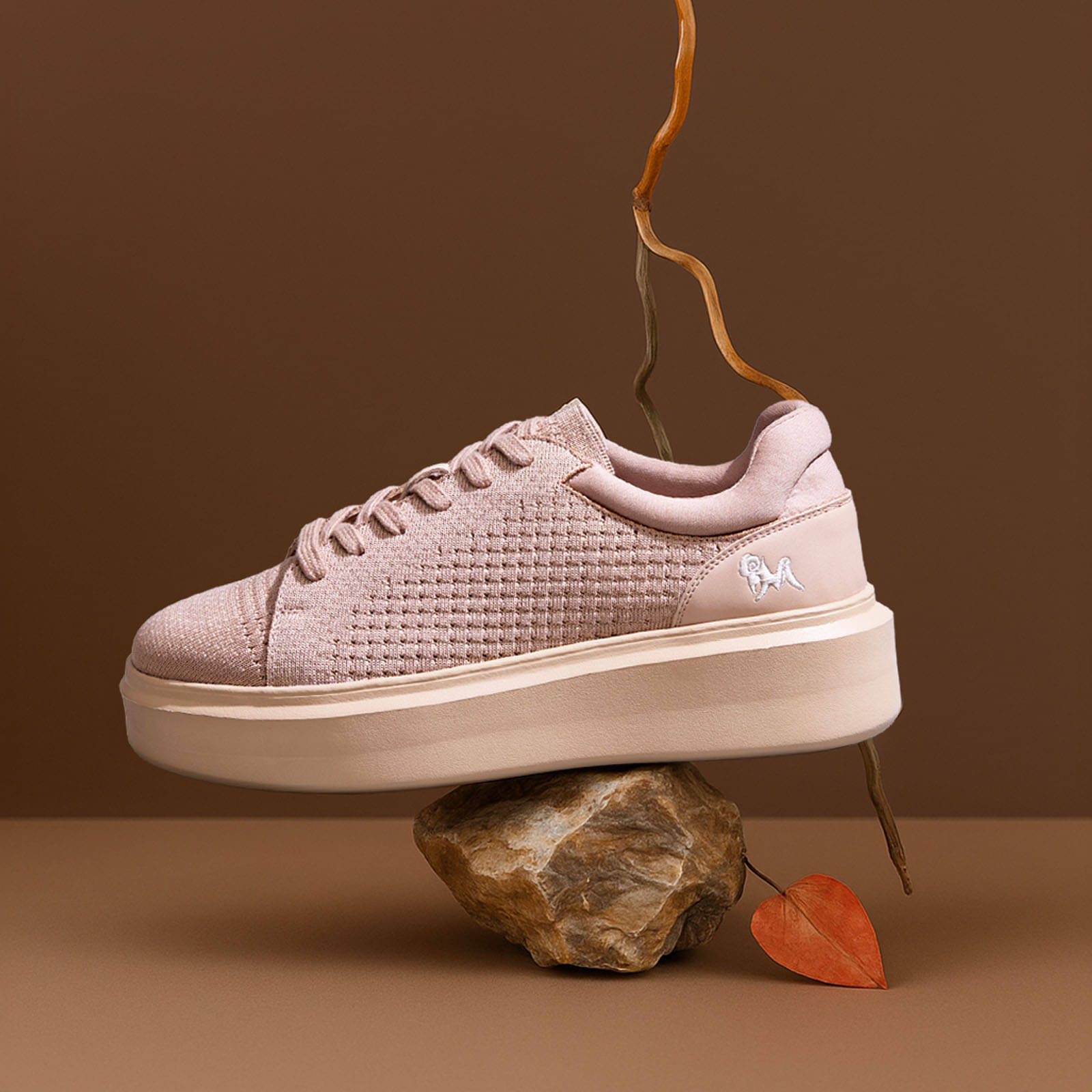     			Neemans Beige Women's Sneakers